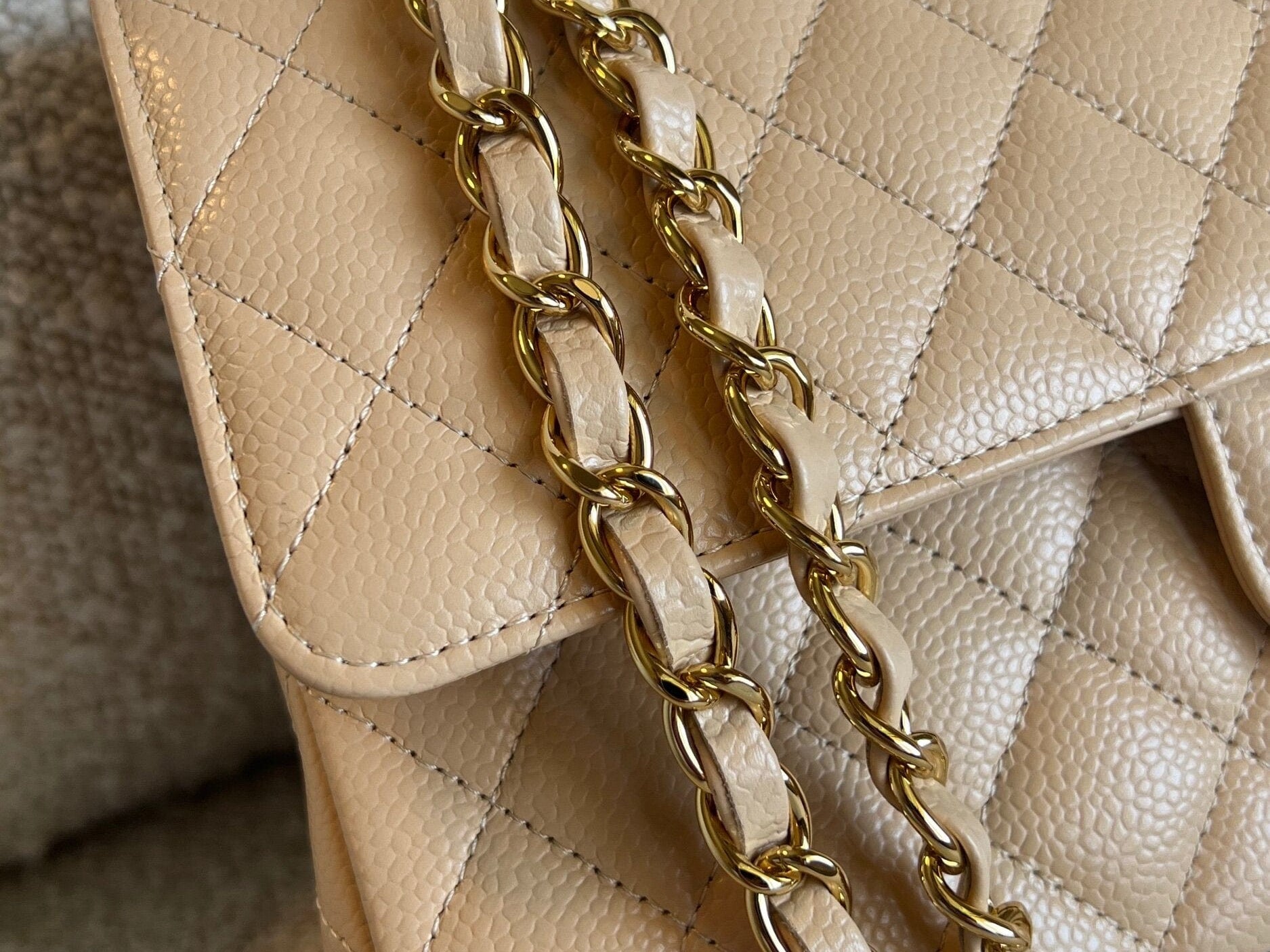 CHANEL Handbag Chanel Beige Clair Caviar Quilted Classic Flap  Medium GHW - Redeluxe