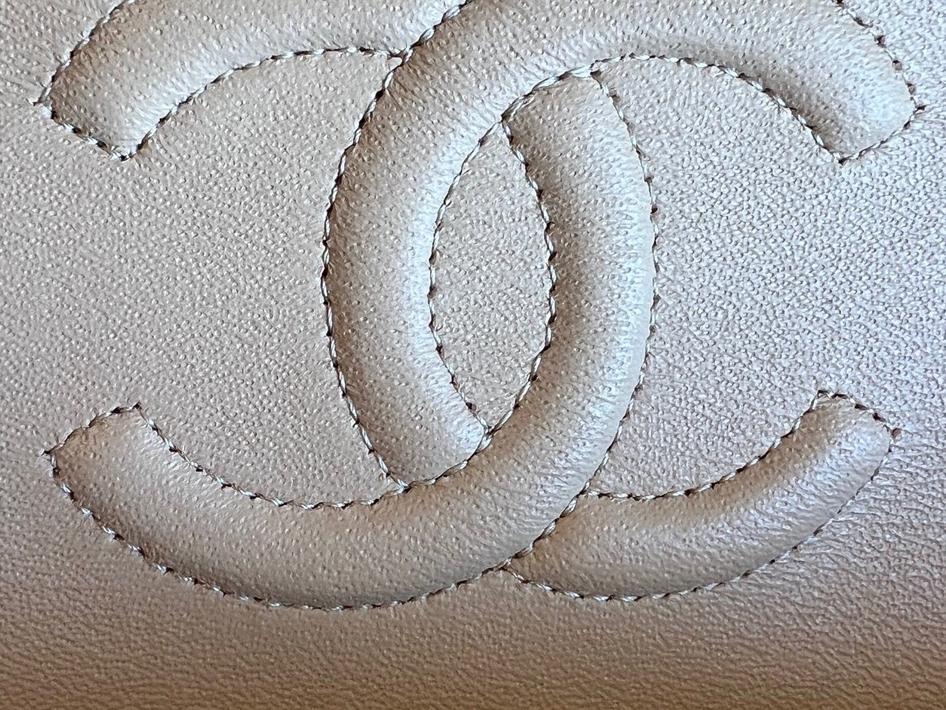 CHANEL Handbag Chanel Beige Clair Caviar Quilted Classic Flap  Medium GHW - Redeluxe