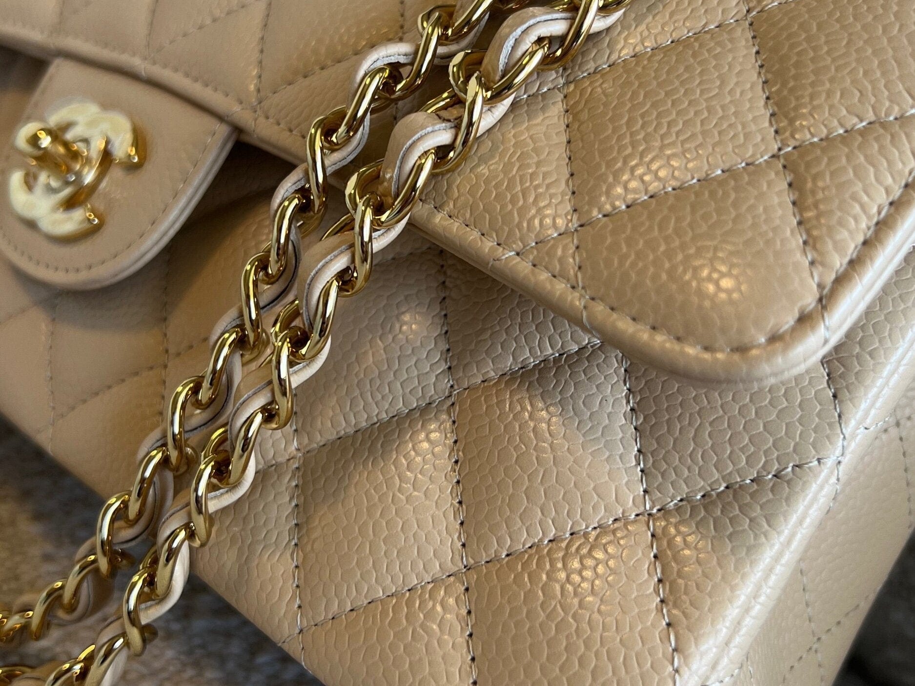 CHANEL Handbag Chanel Beige Clair Caviar Quilted Classic Flap  Medium GHW - Redeluxe