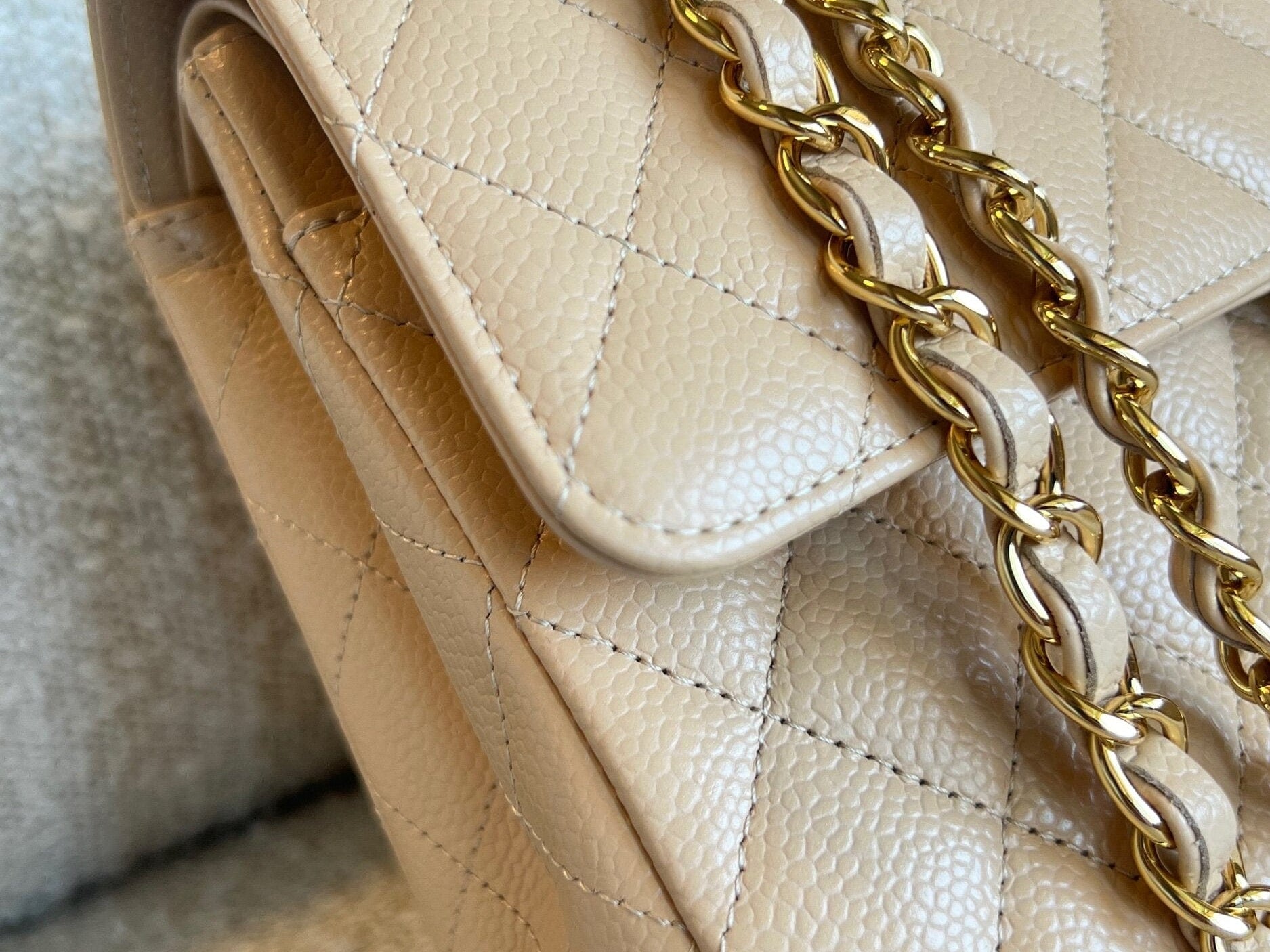 CHANEL Handbag Chanel Beige Clair Caviar Quilted Classic Flap  Medium GHW - Redeluxe