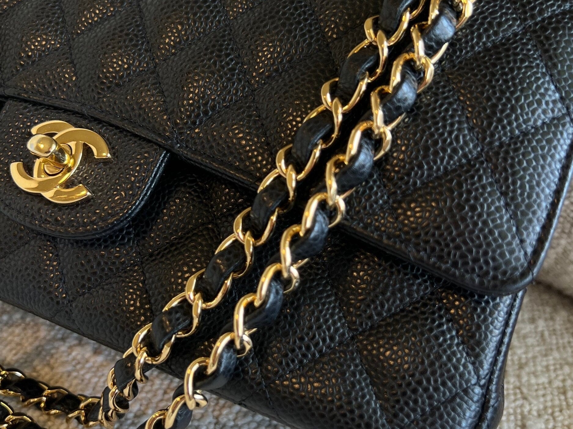 CHANEL Handbag Chanel Black Caviar Quilted Classic Flap Medium GHW - Redeluxe