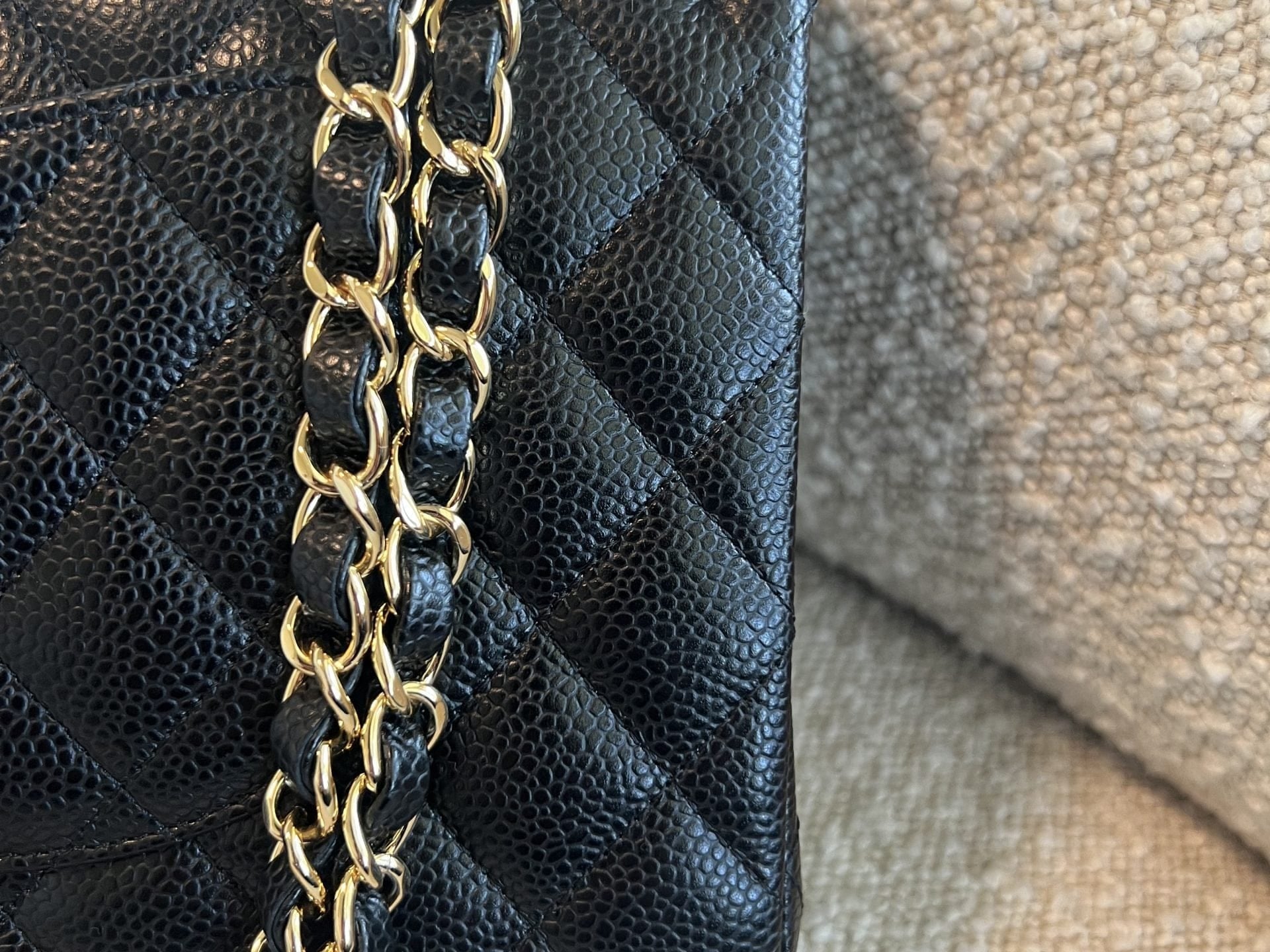 CHANEL Handbag Chanel Black Caviar Quilted Classic Flap Medium LGHW - Redeluxe
