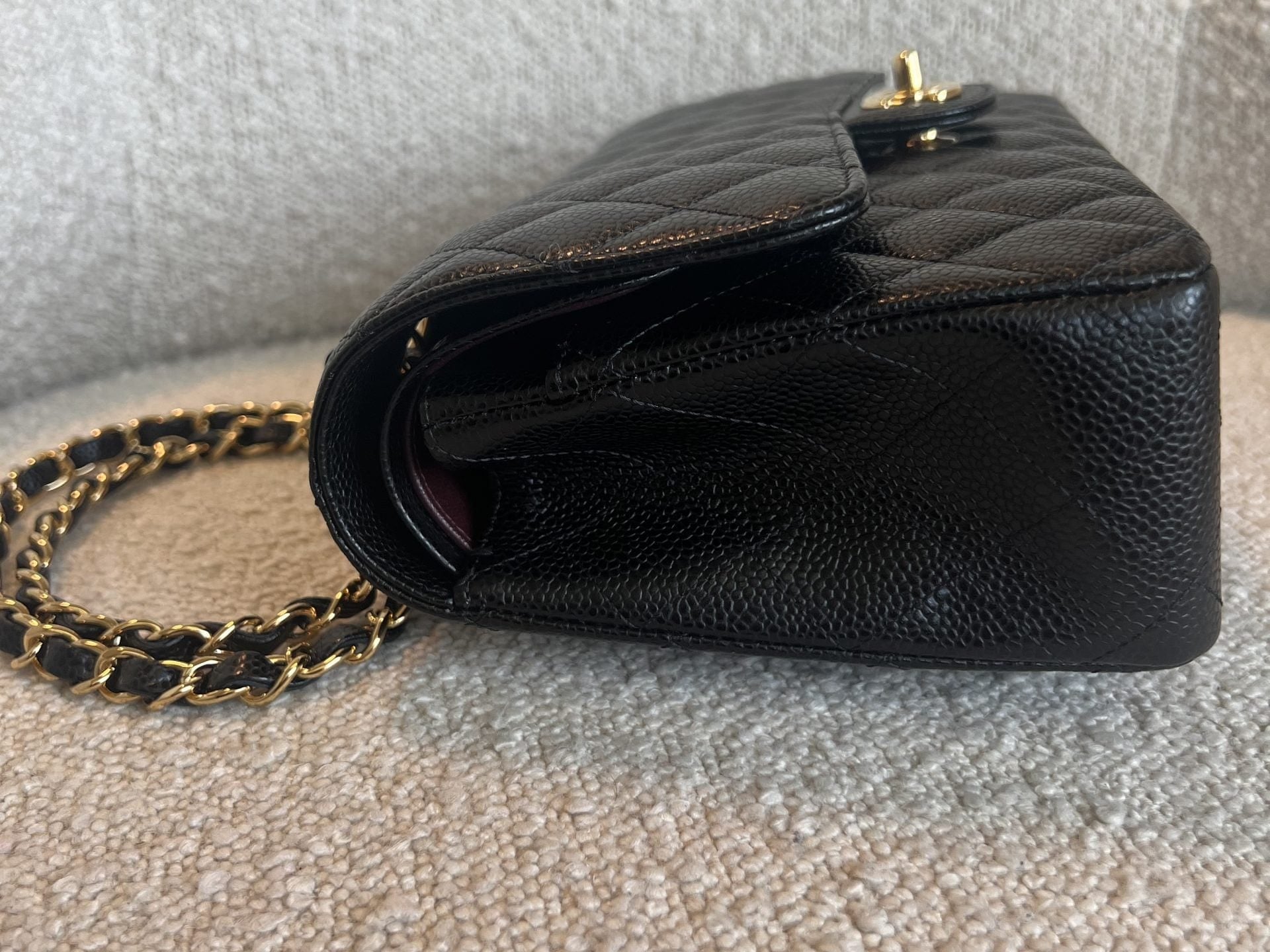 CHANEL Handbag Chanel Black Caviar Quilted Classic Flap Medium LGHW - Redeluxe