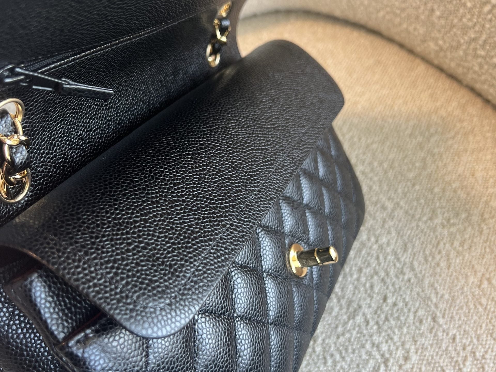 CHANEL Handbag Chanel Black Caviar Quilted Classic Flap Medium LGHW - Redeluxe