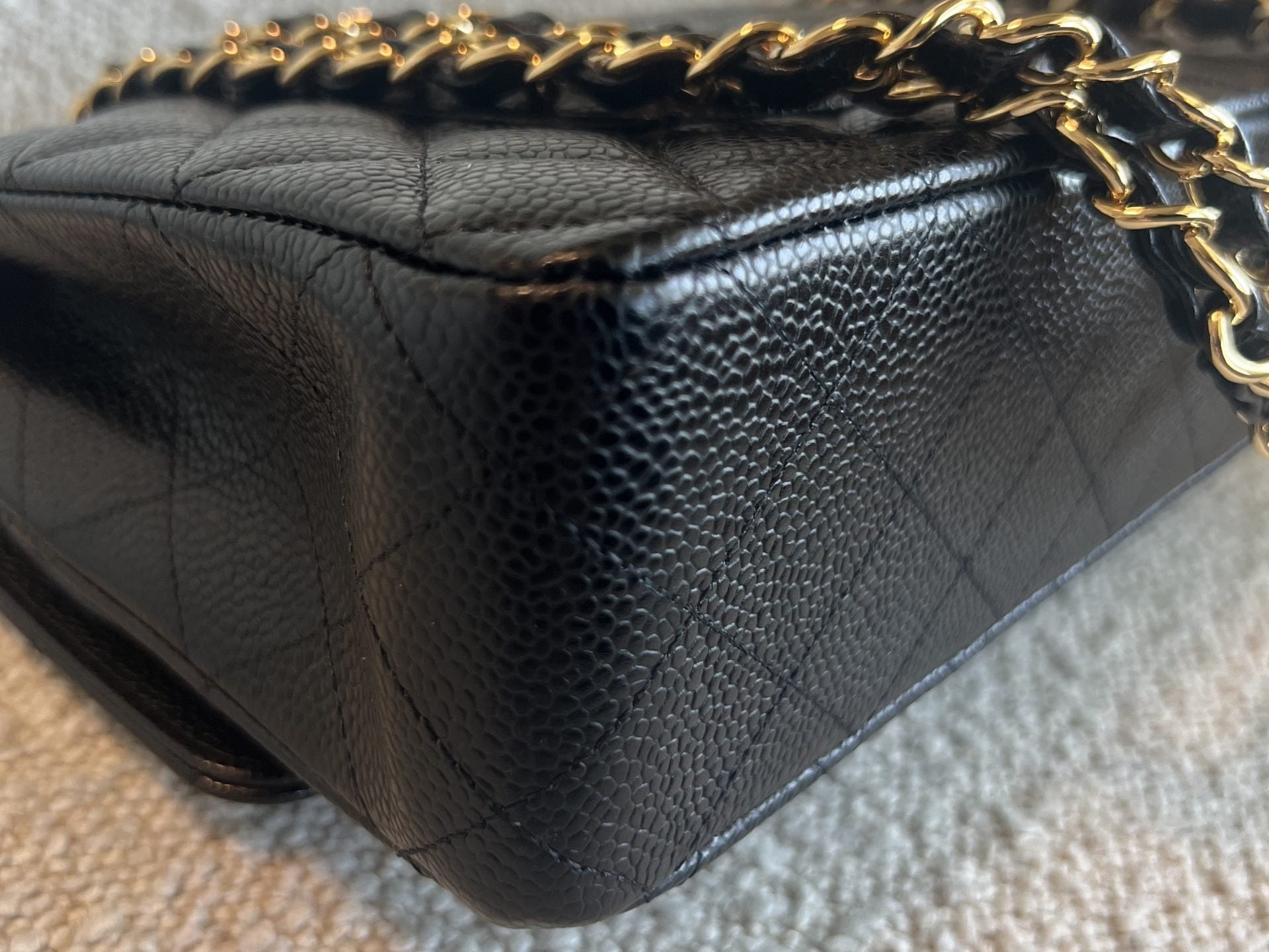 CHANEL Handbag Chanel Black Caviar Quilted Classic Flap Medium LGHW - Redeluxe