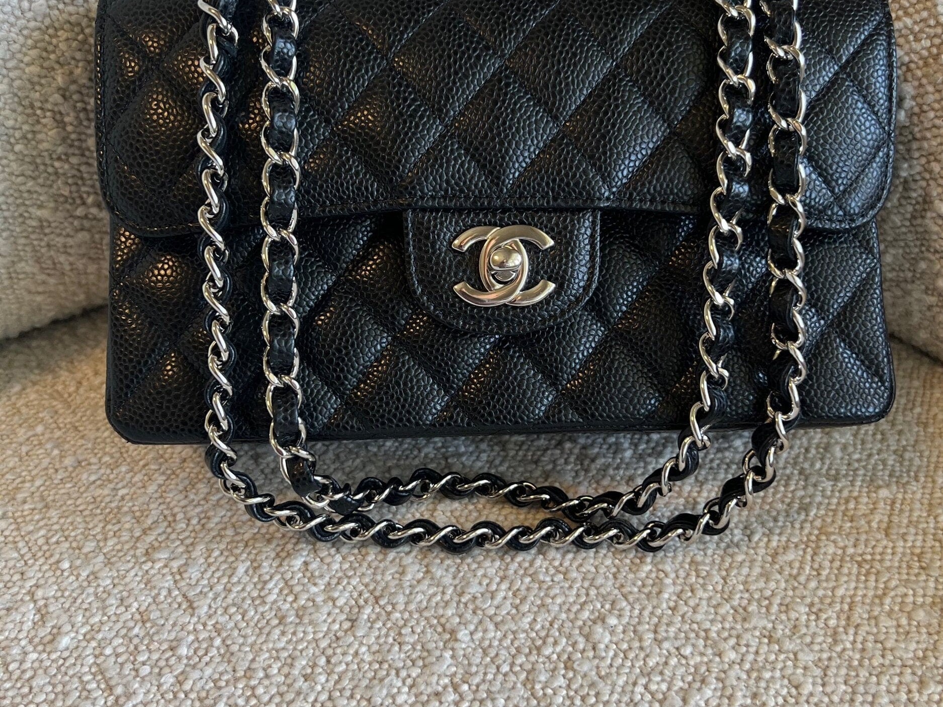Chanel Black Caviar Quilted Classic Flap Small SHW – REDELUXE