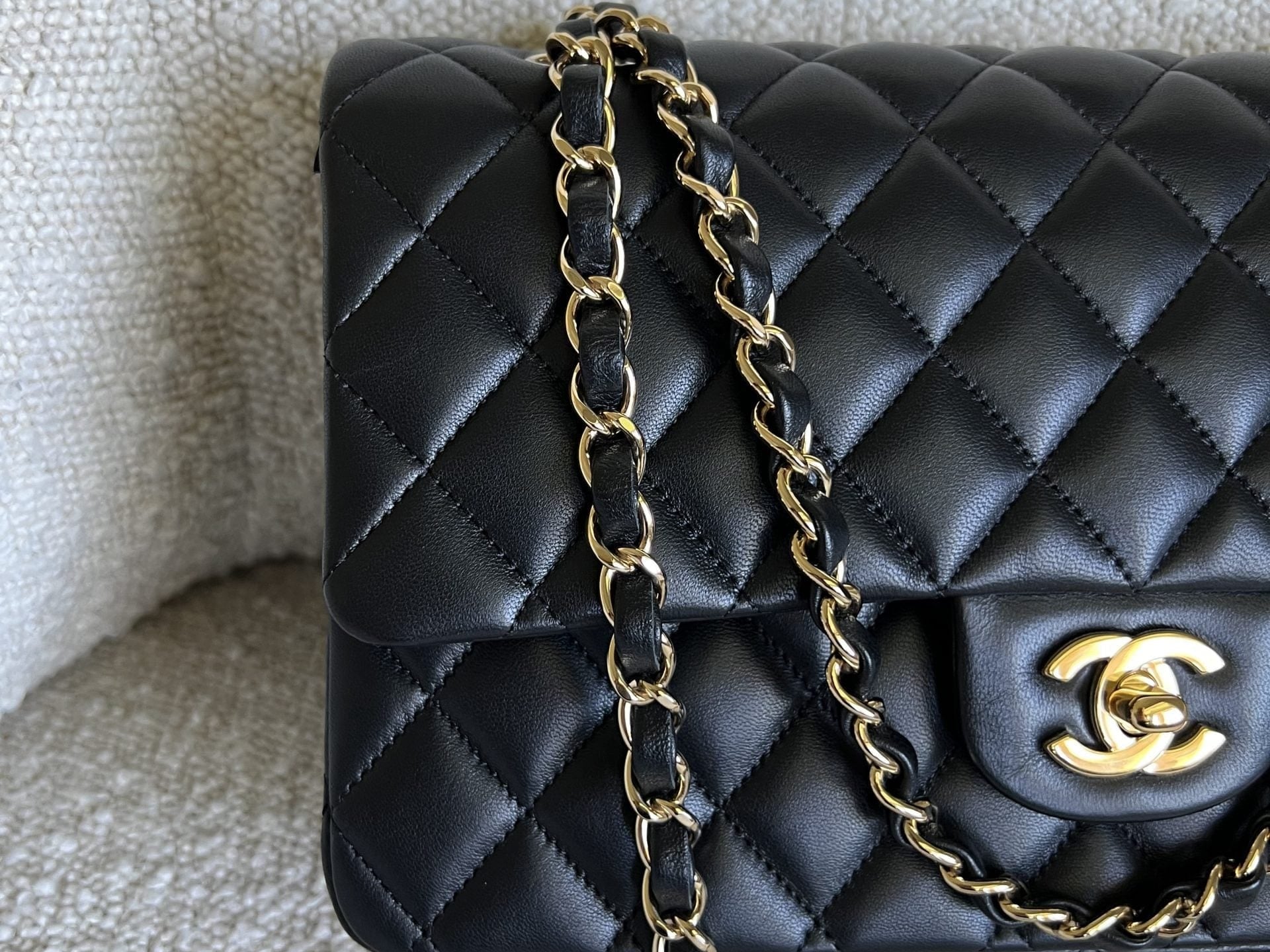 CHANEL Handbag Chanel Black Lambskin Quilted Classic Flap Medium GHW - Redeluxe