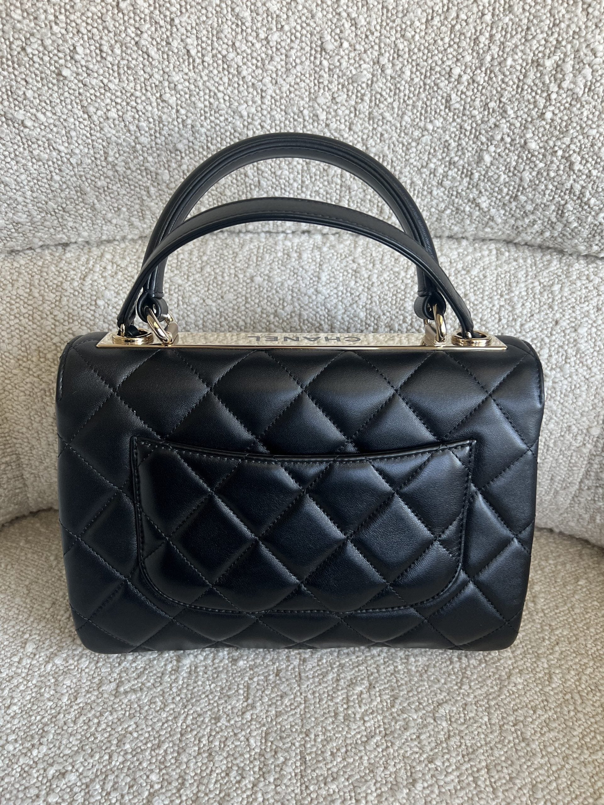 ショルダーバッグ・ポシェット × ヴィンテージ(中古) Chanel Lambskin Trendy CC Small Chanel Small Black Quilted Lambskin Trendy CC Flap