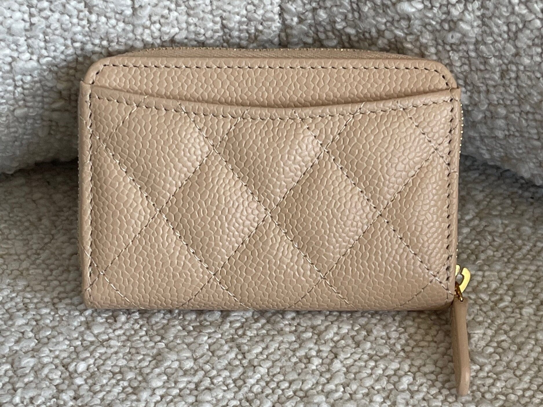 CHANEL Handbag Chanel Classic Zipped Coin Purse Beige - Redeluxe