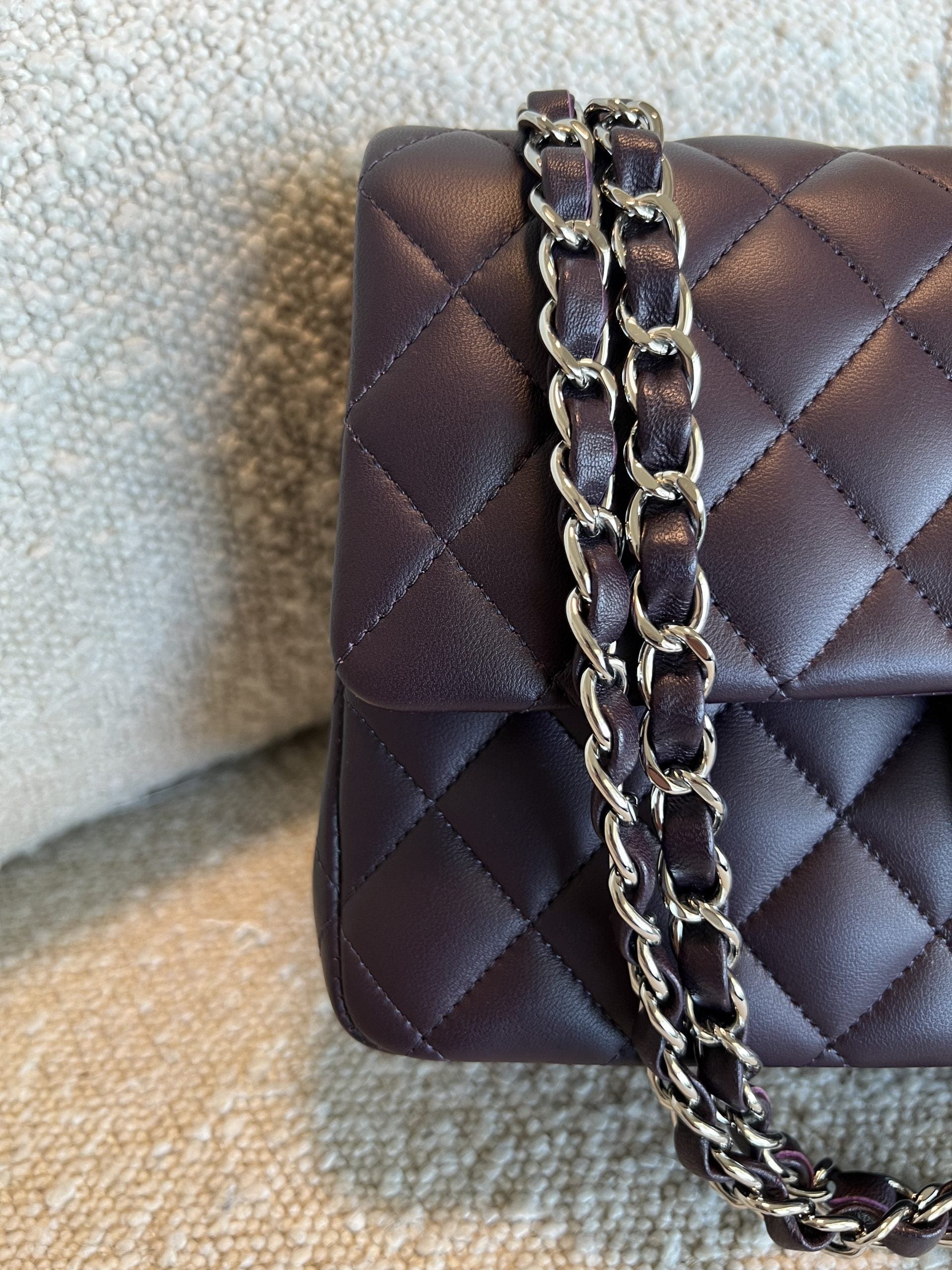 Chanel Dark Purple Lambskin Quilted Classic Flap Medium SHW – REDELUXE