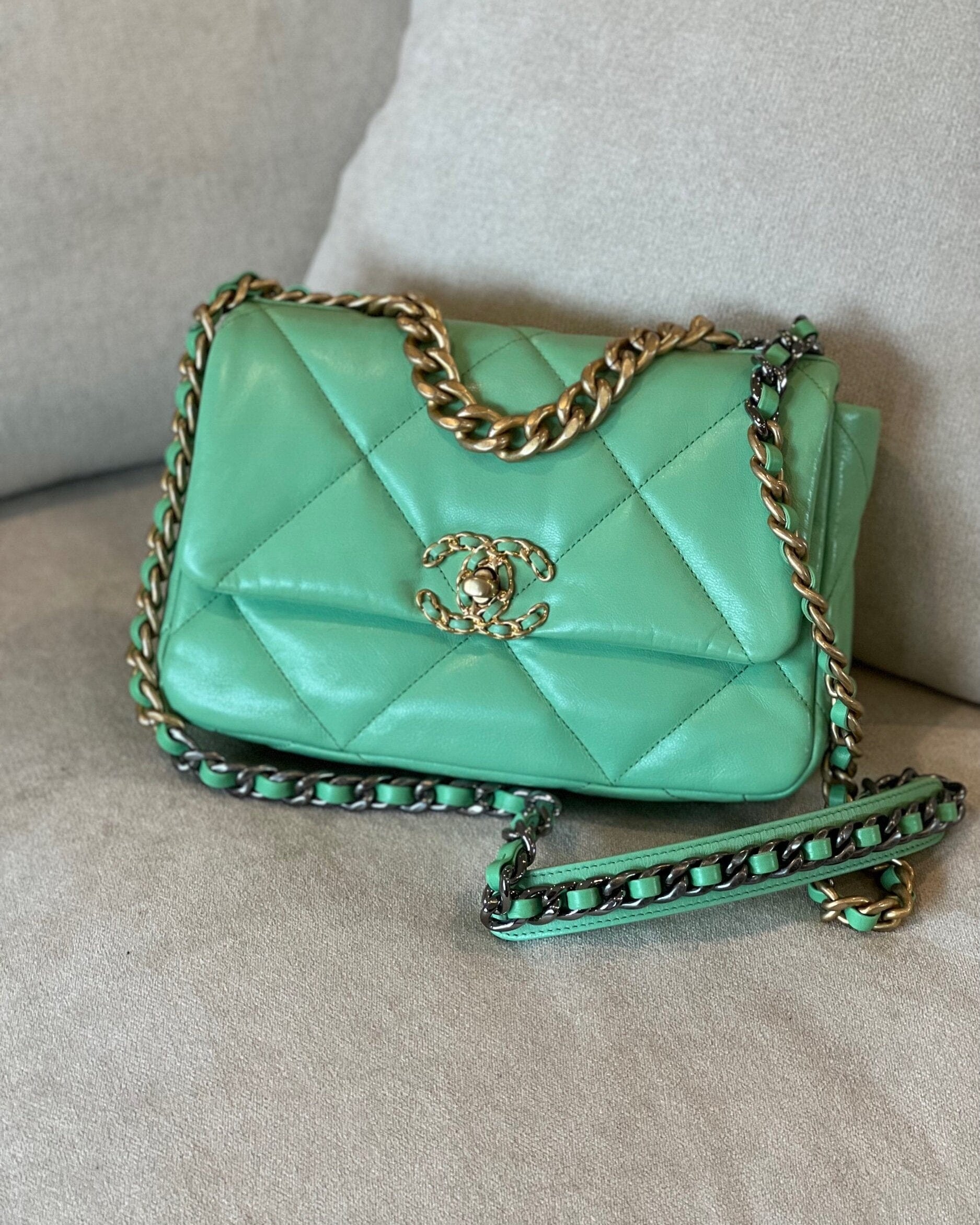 CHANEL Handbag Chanel Green Goatskin Quilted Small 19 Flap MHW - Redeluxe
