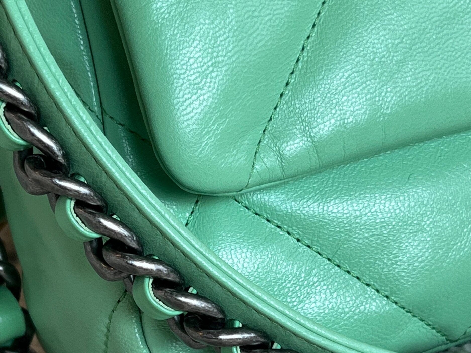 CHANEL Handbag Chanel Green Goatskin Quilted Small 19 Flap MHW - Redeluxe