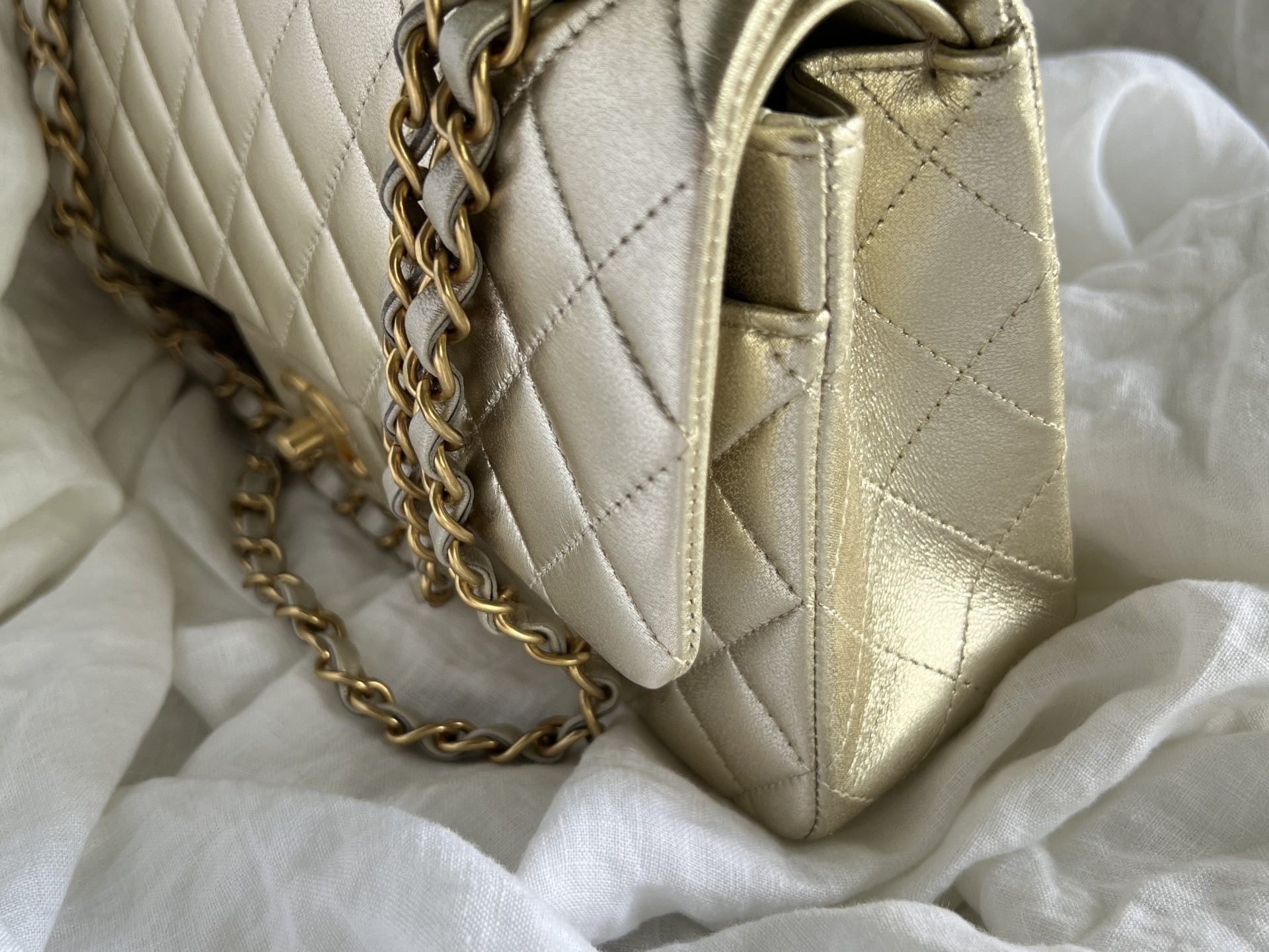 CHANEL Handbag Chanel Metallic Gold Lambskin Quilted Classic Flap Medium AGHW - Redeluxe