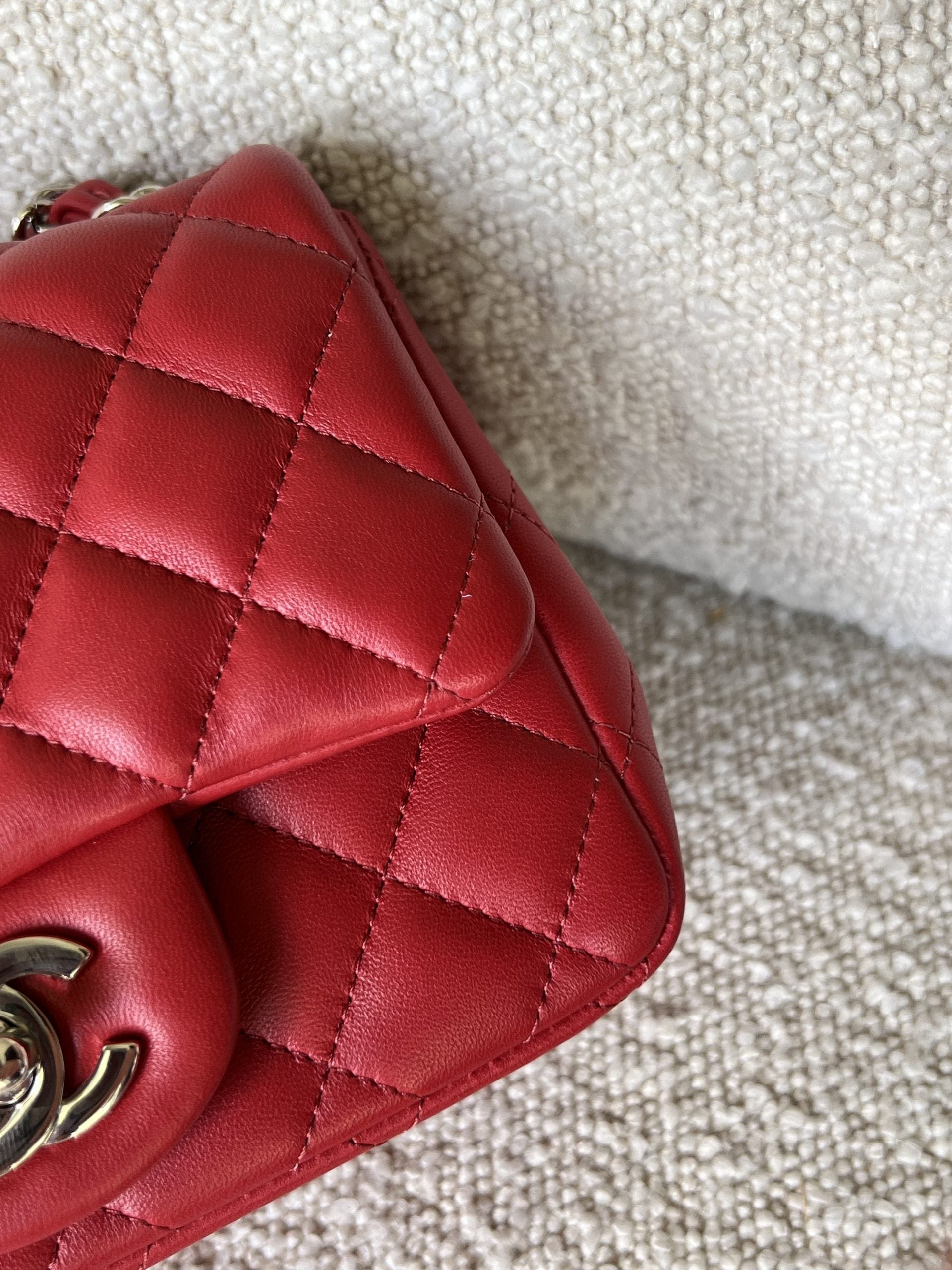 Chanel Red Mini Square Lambskin Quilted Flap SHW – REDELUXE