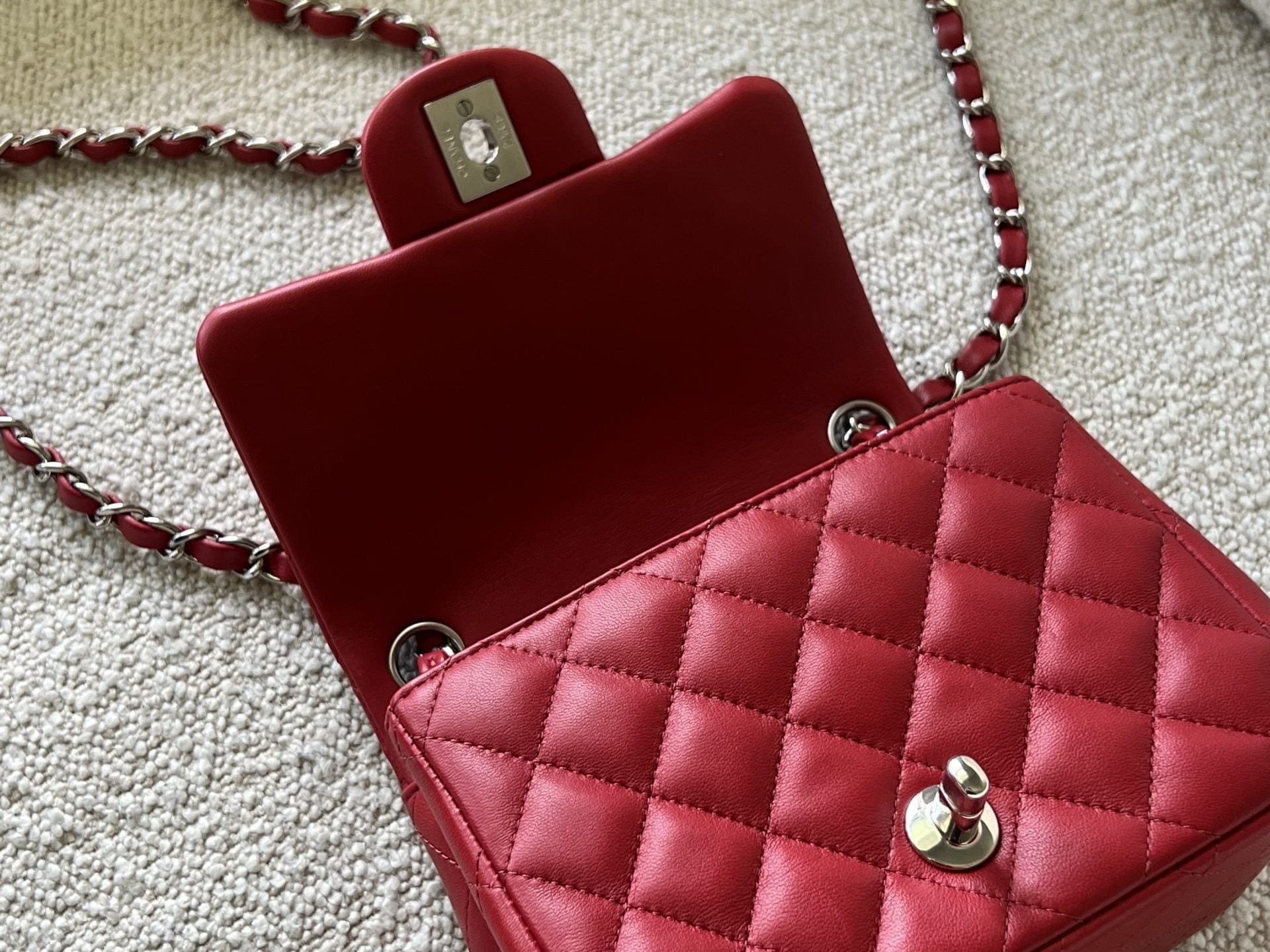 CHANEL Handbag Chanel Red Mini Square Lambskin Quilted Flap SHW - Redeluxe