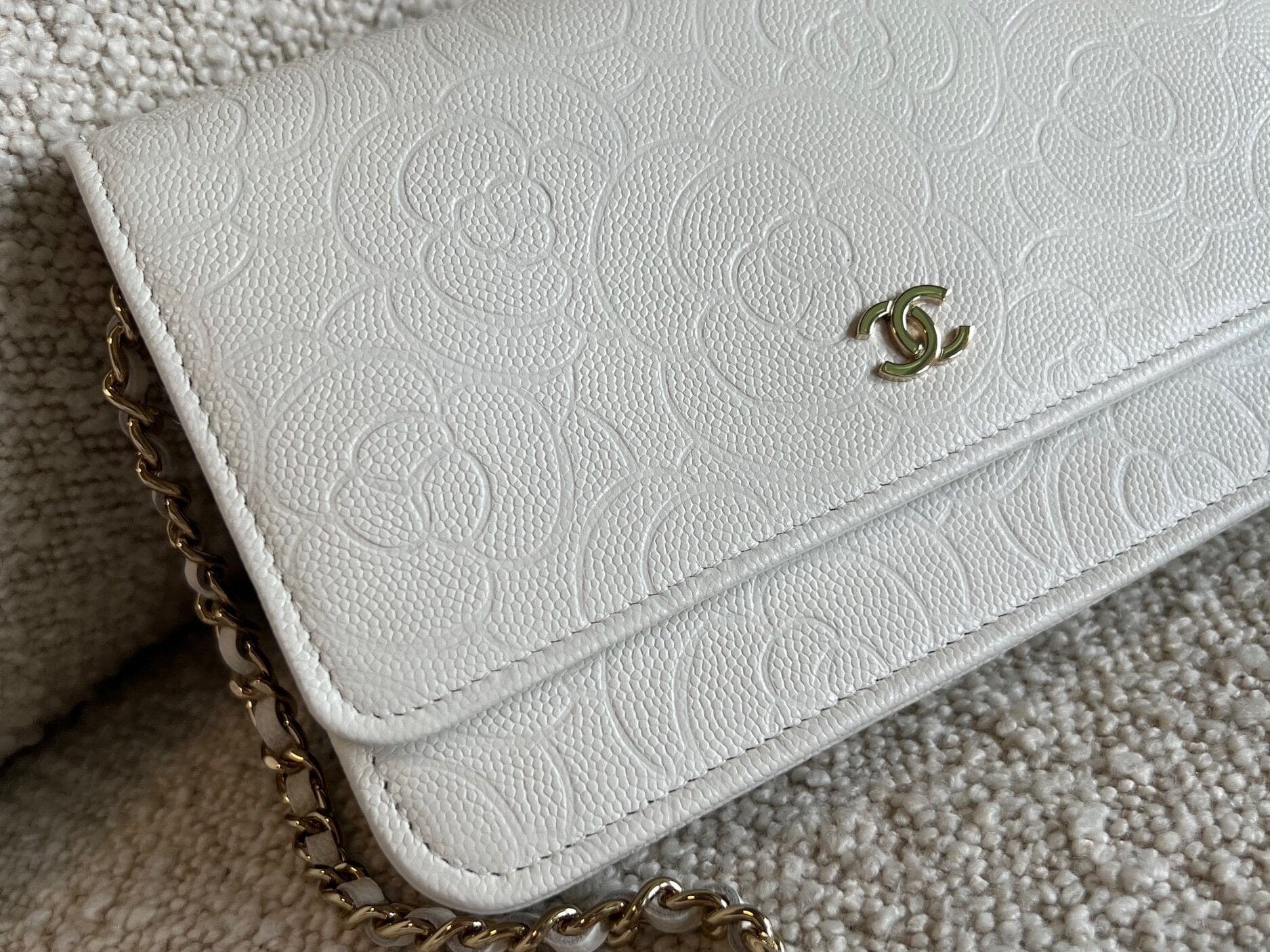 CHANEL Handbag Chanel White Caviar Quilted Camellia Wallet on Chain LGHW (WOC) - Redeluxe