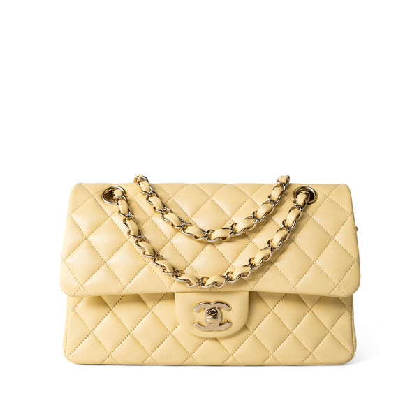 chanel-handbag-classic-flap-