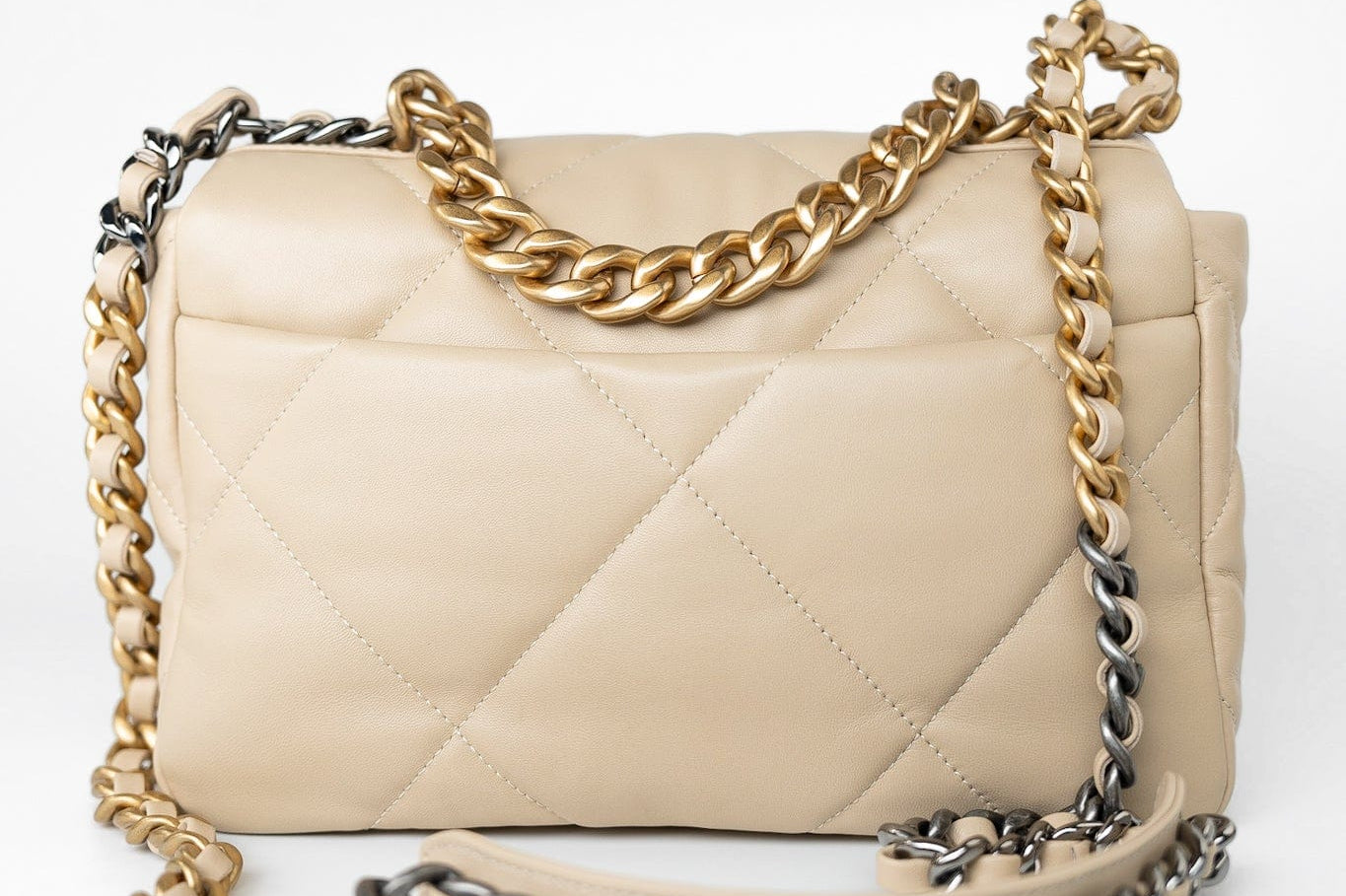 CHANEL Handbag Cream 22S Beige Lambskin Quilted Small 19 Flap Mixed Hardware - Redeluxe