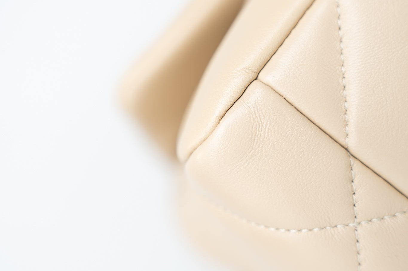 CHANEL Handbag Cream 22S Beige Lambskin Quilted Small 19 Flap Mixed Hardware - Redeluxe