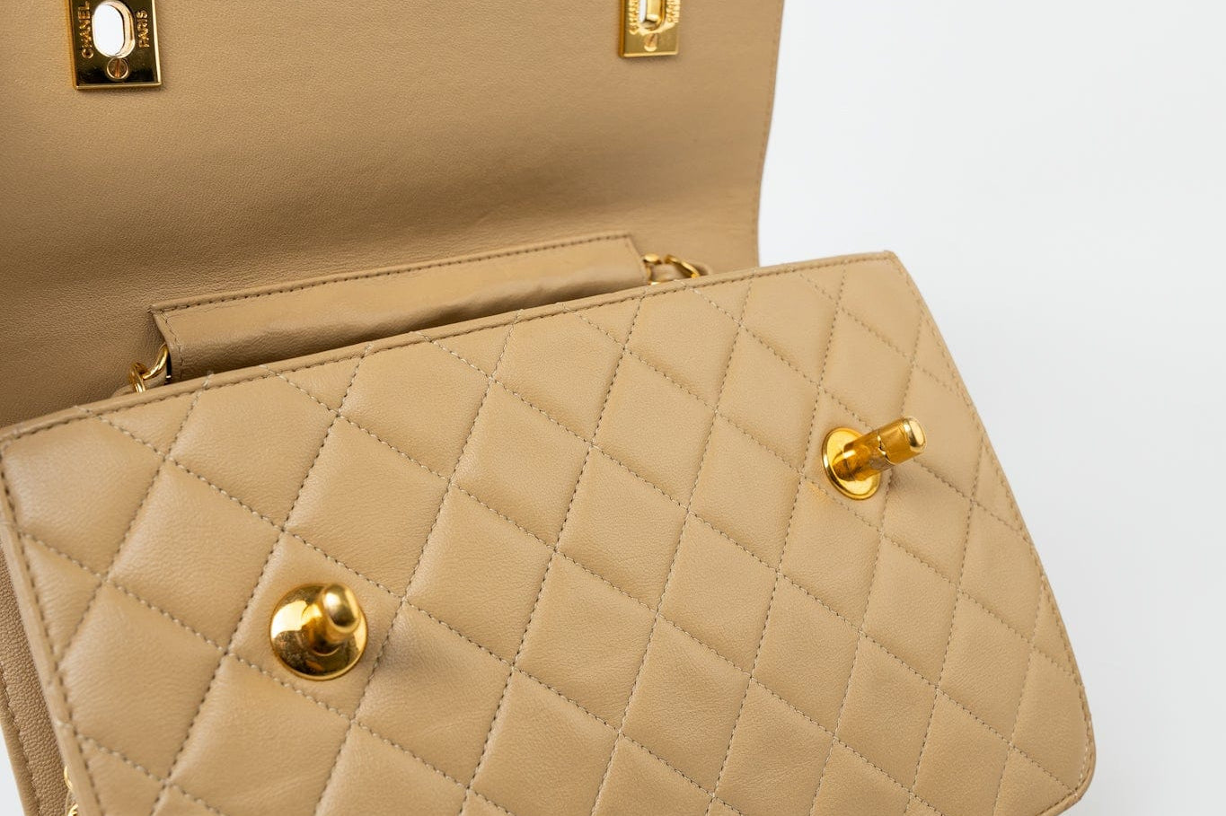 CHANEL Handbag Cream Vintage Beige Double Turnlock Single Flap Briefcase Bag Gold Hardware - Redeluxe