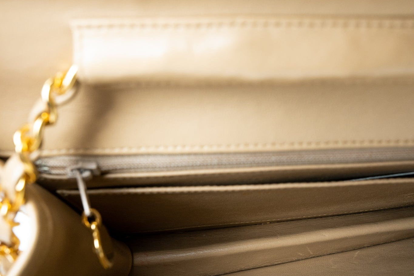 CHANEL Handbag Cream Vintage Beige Double Turnlock Single Flap Briefcase Bag Gold Hardware - Redeluxe