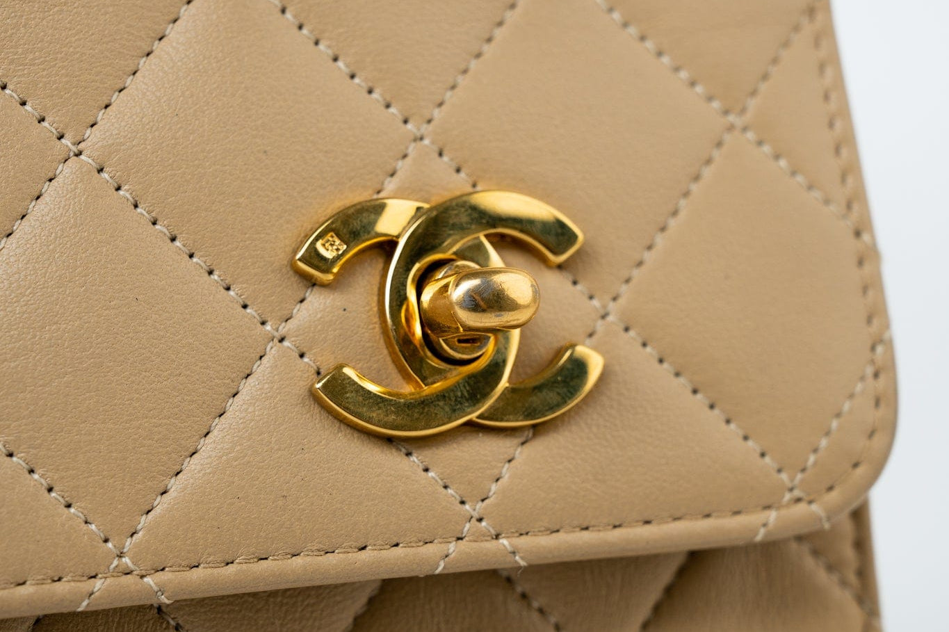 CHANEL Handbag Cream Vintage Beige Double Turnlock Single Flap Briefcase Bag Gold Hardware - Redeluxe