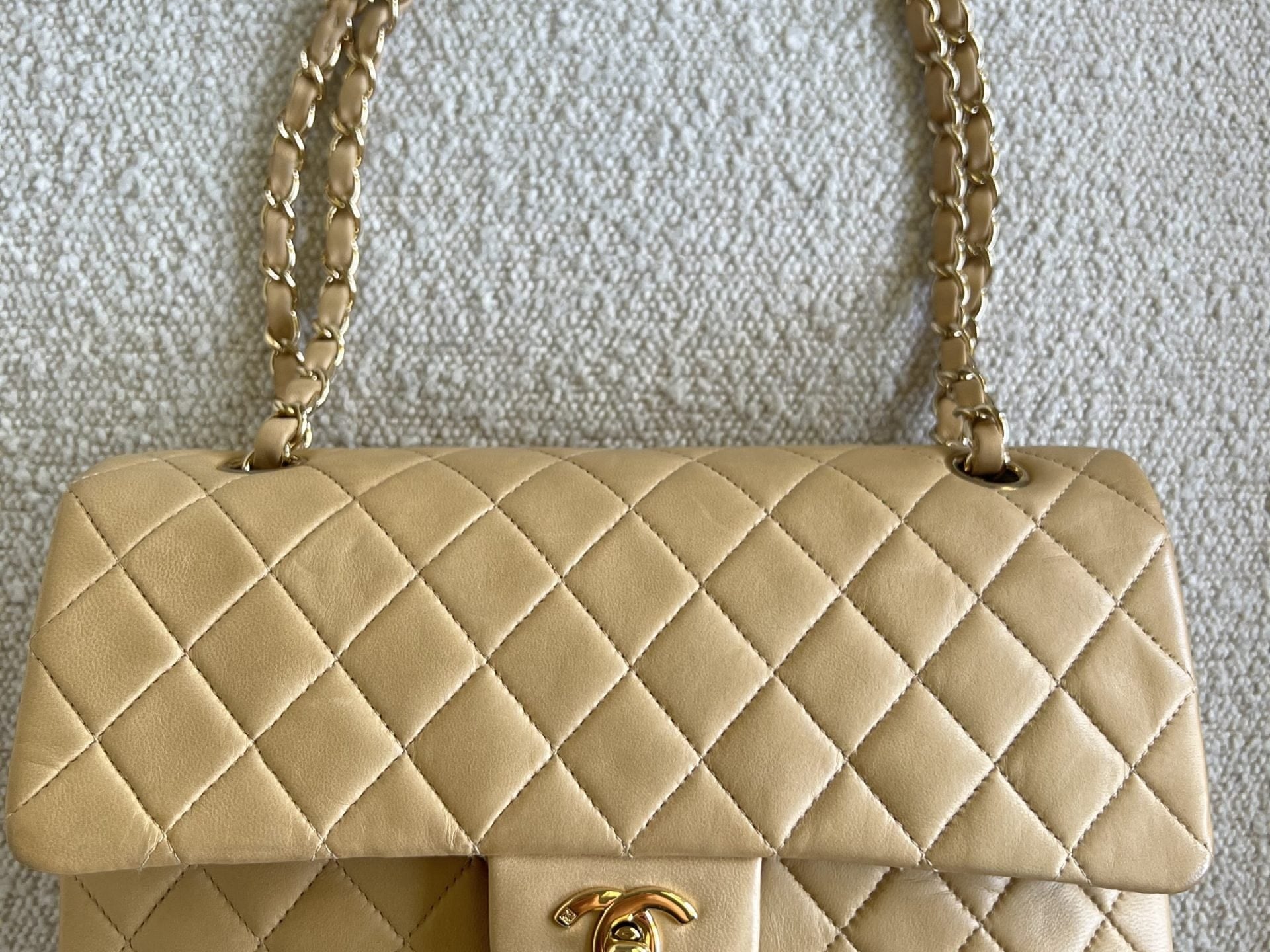 CHANEL Handbag Cream Vintage Beige Lambskin Quilted Classic Flap Medium GHW - Redeluxe