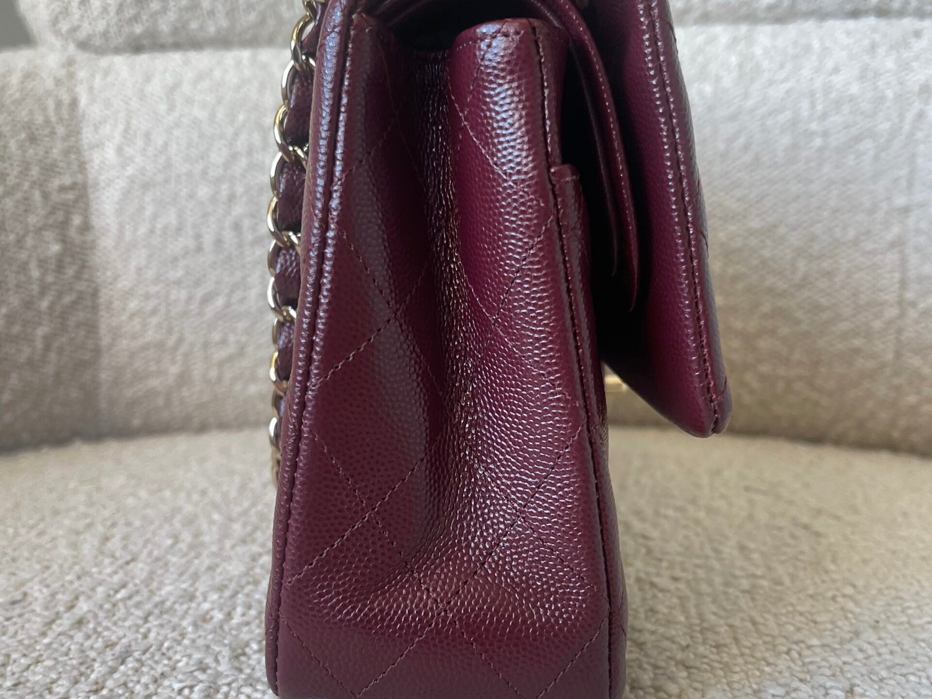 CHANEL Handbag Dark Red/Maroon Caviar Quilted Classic Flap Medium LGHW - Redeluxe