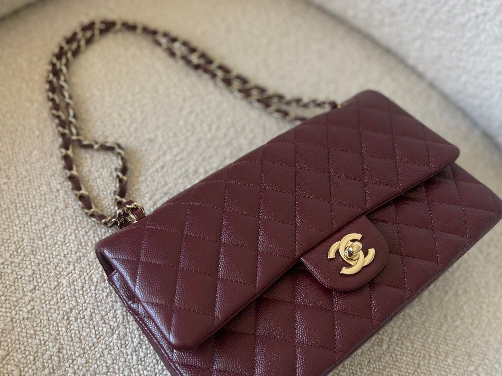 CHANEL Handbag Dark Red/Maroon Caviar Quilted Classic Flap Medium LGHW - Redeluxe