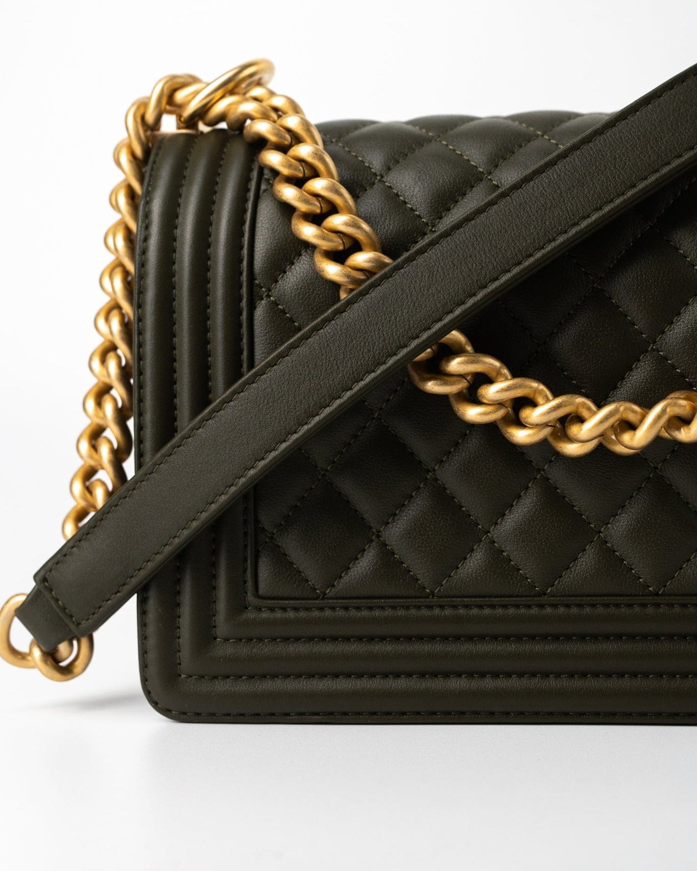 CHANEL Handbag Green Khaki Green Lambskin Quilted Medium Boy Bag Aged Gold Hardware - Redeluxe