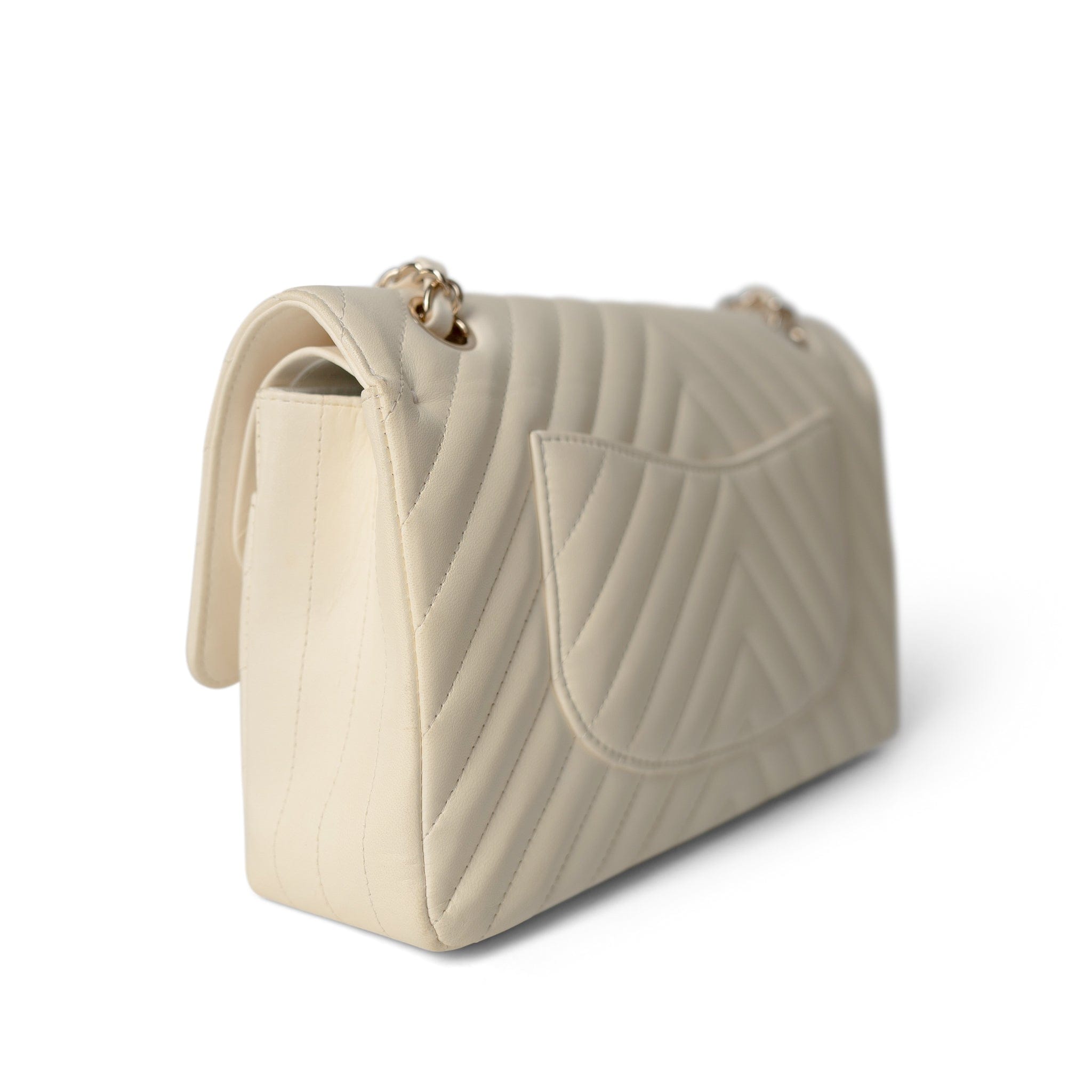 CHANEL Handbag Ivory / Classic flap 18C Ivory Chevron Lambskin Medium Classic Flap Light Gold Hardware - Redeluxe