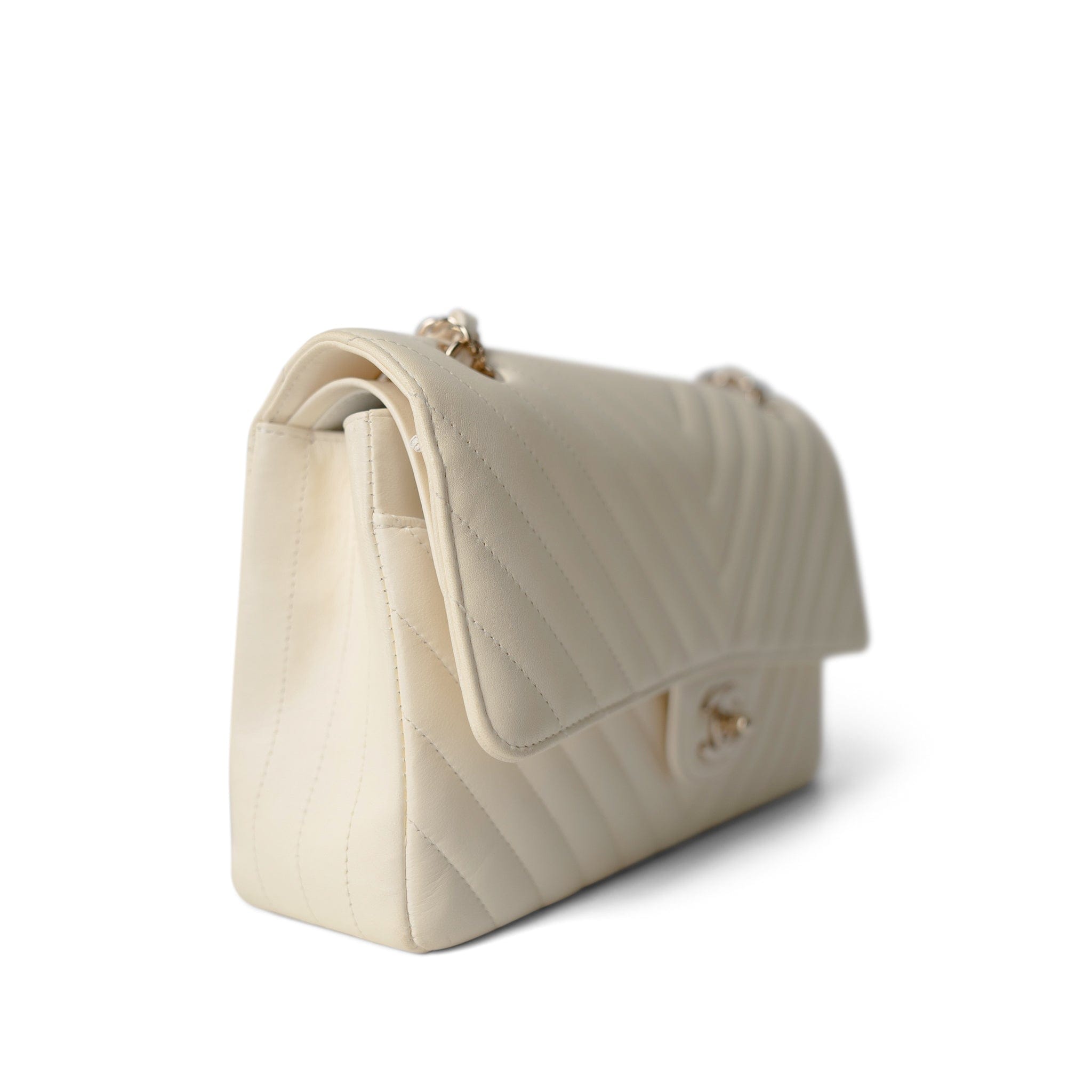 CHANEL Handbag Ivory / Classic flap 18C Ivory Chevron Lambskin Medium Classic Flap Light Gold Hardware - Redeluxe