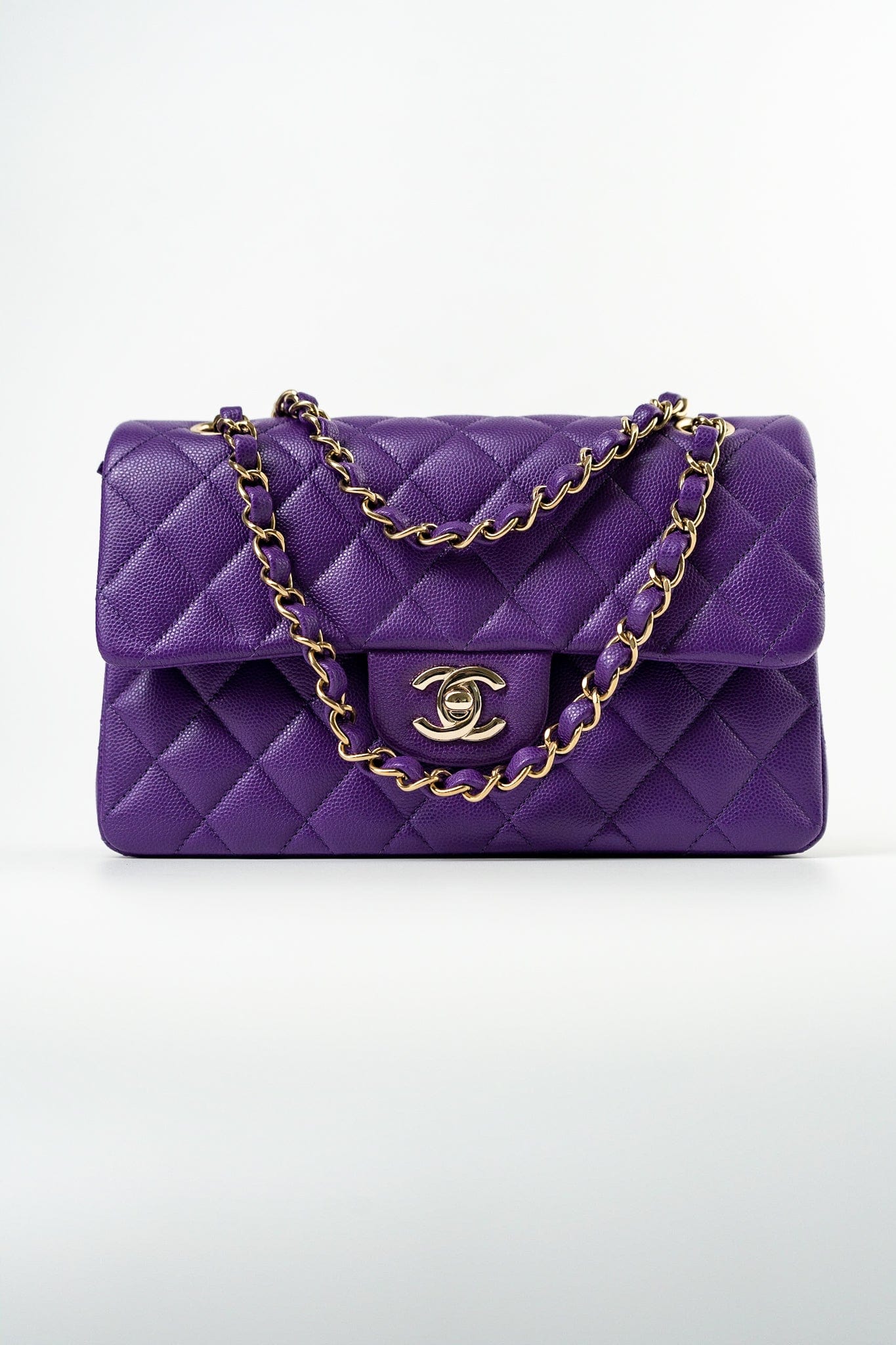 Chanel クラッチバッグ 紫 ファー Shop 22A Purple Caviar Quilted Small Classic Flap | Exclusive Sale