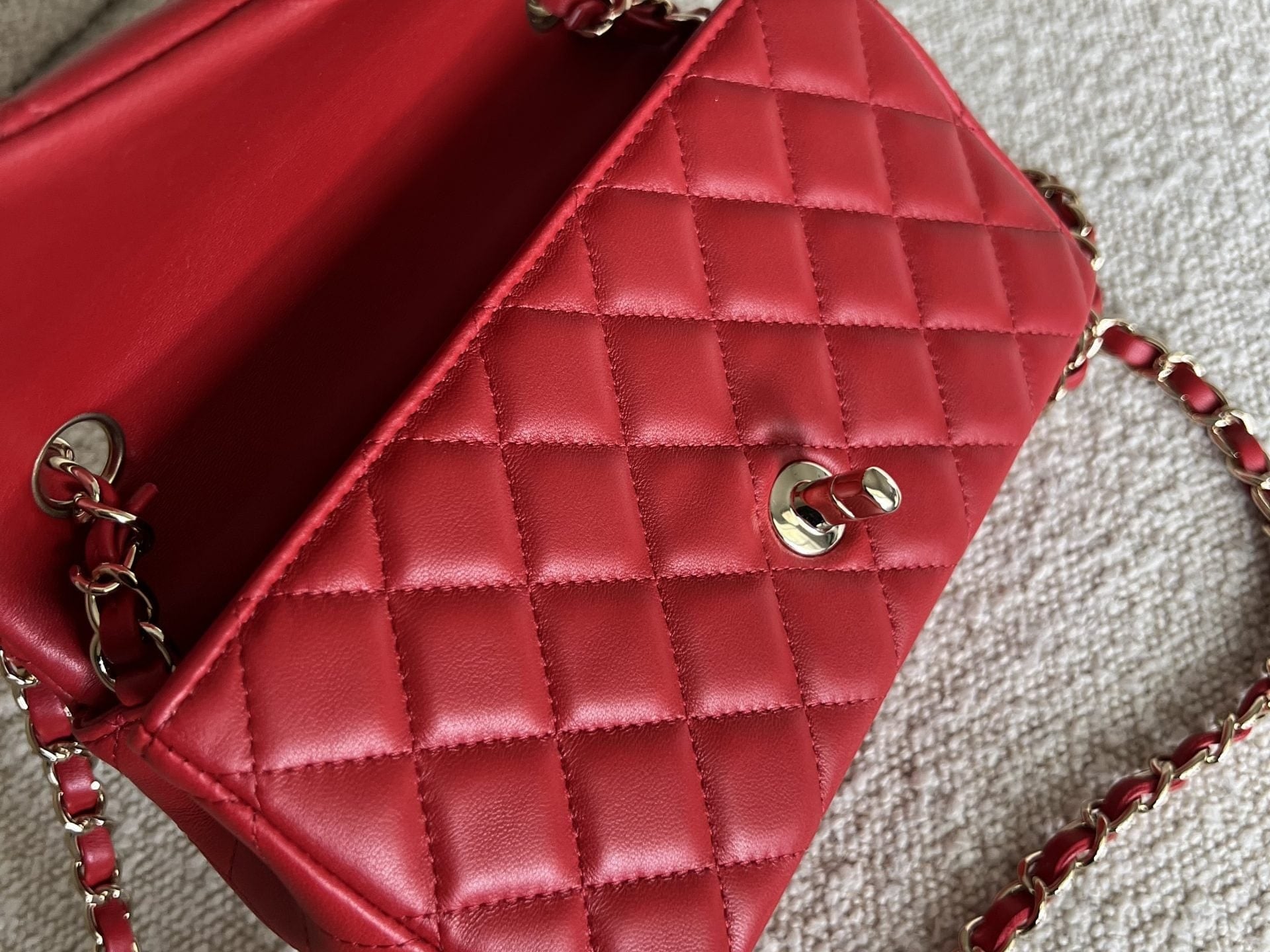 CHANEL Handbag Red Mini Rectangular Lambskin Quilted LGHW - Redeluxe