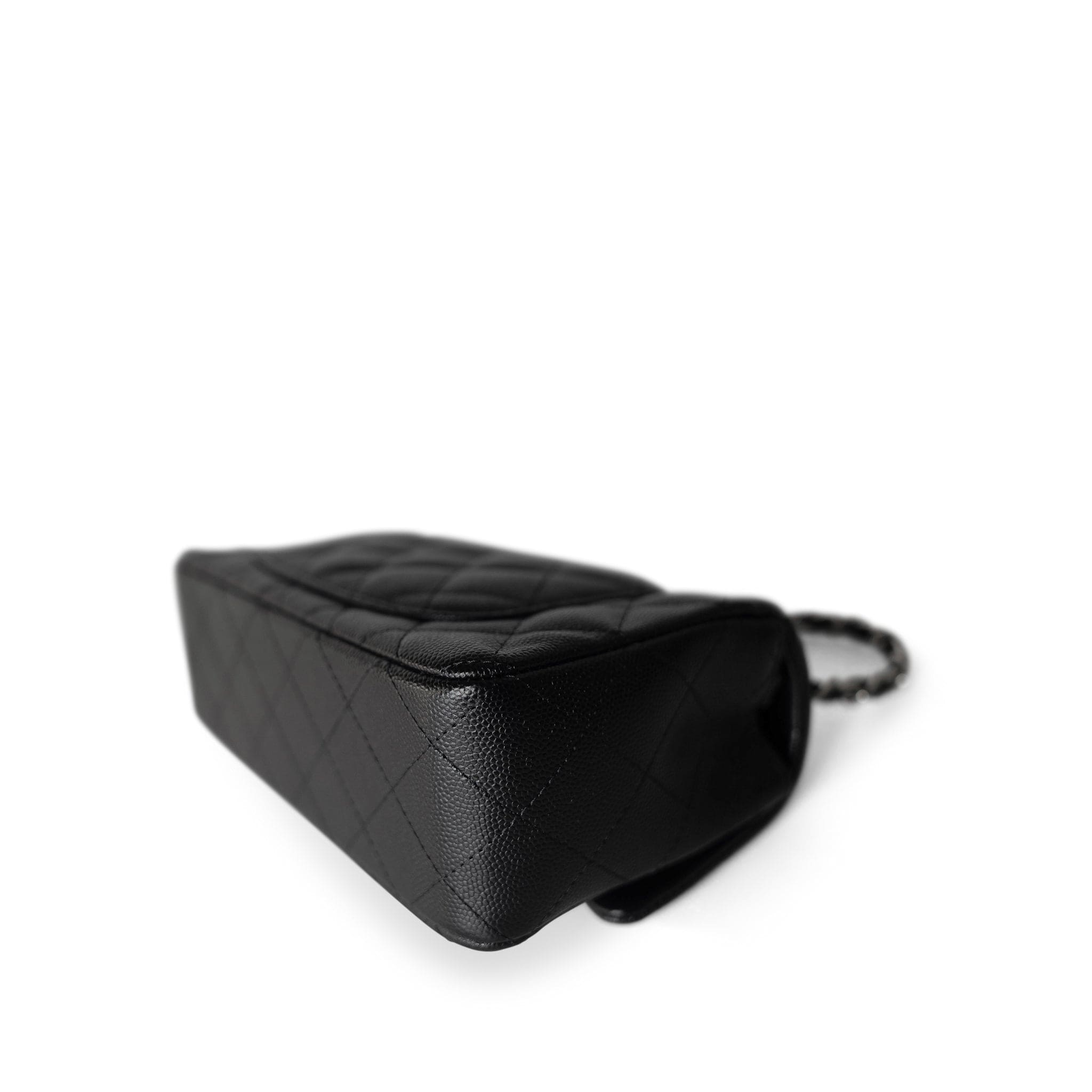 CHANEL Handbag Single flap / Black 17B Black Caviar Quilted Mini Rectangular Flap Silver Hardware - Redeluxe