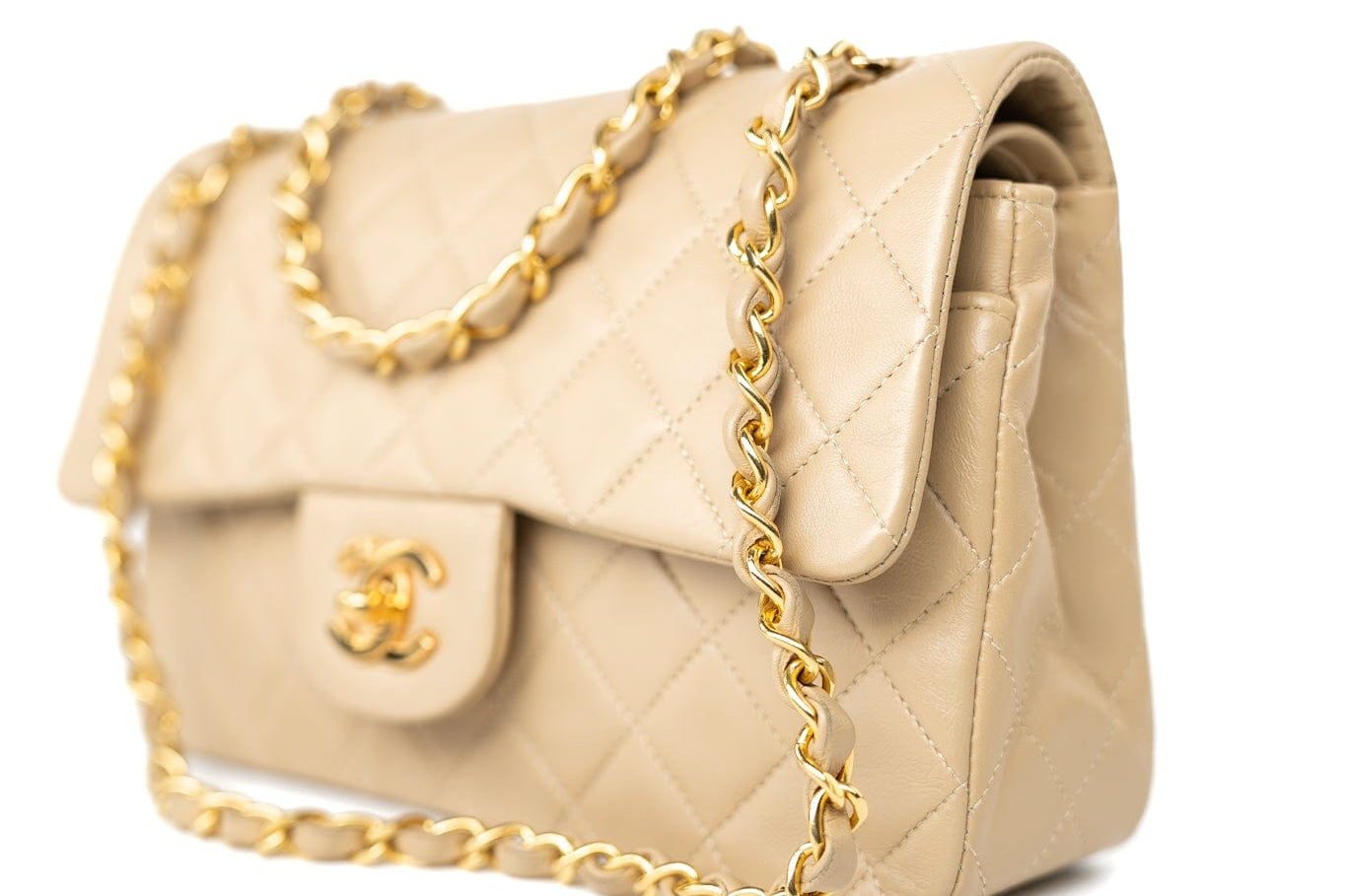 CHANEL Handbag Vintage Beige Lambskin Quilted Classic Flap Small Gold Hardware - Redeluxe