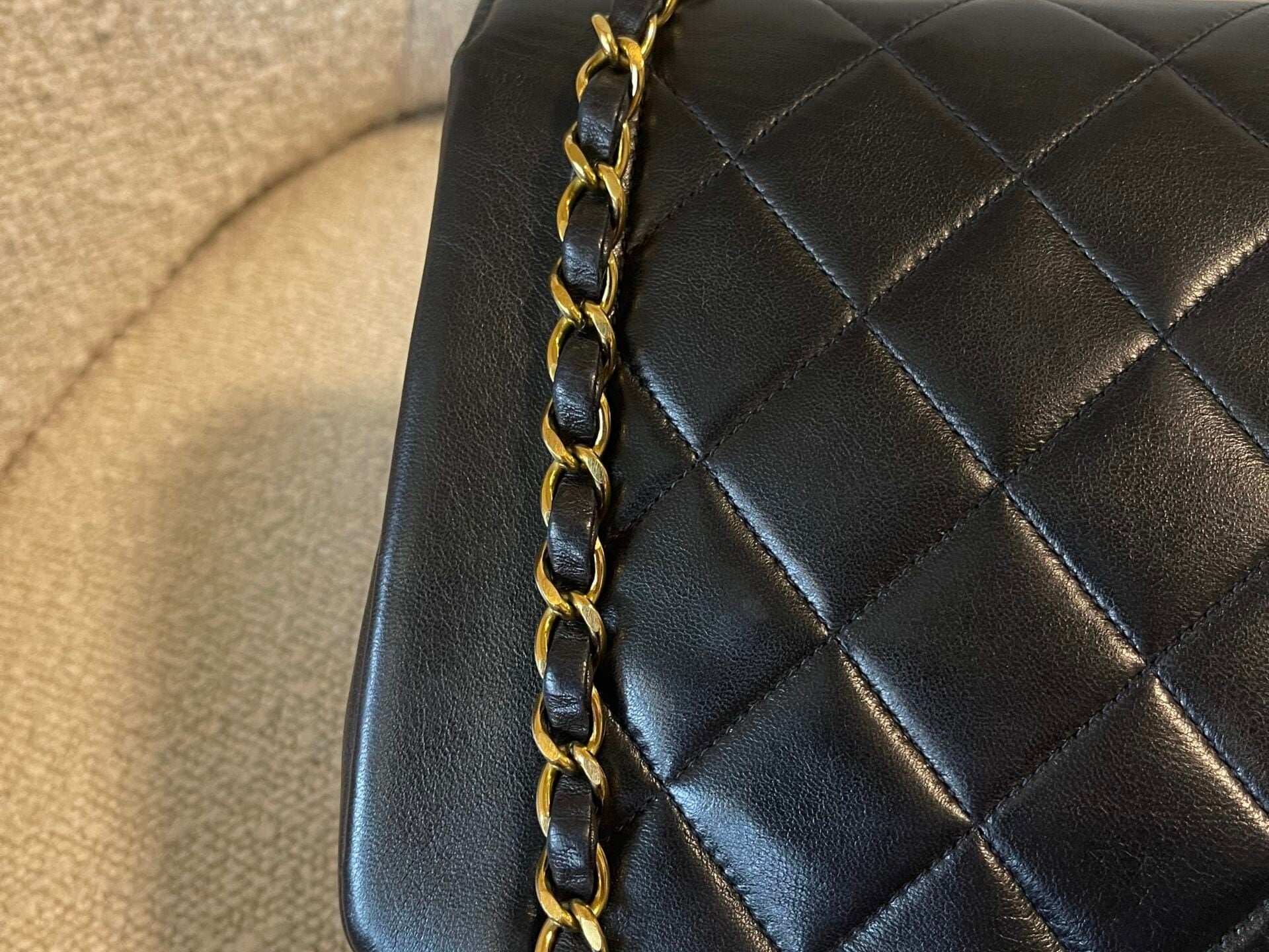 CHANEL Handbag Vintage Black Lambskin Quilted Medium Diana Flap GHW - Redeluxe