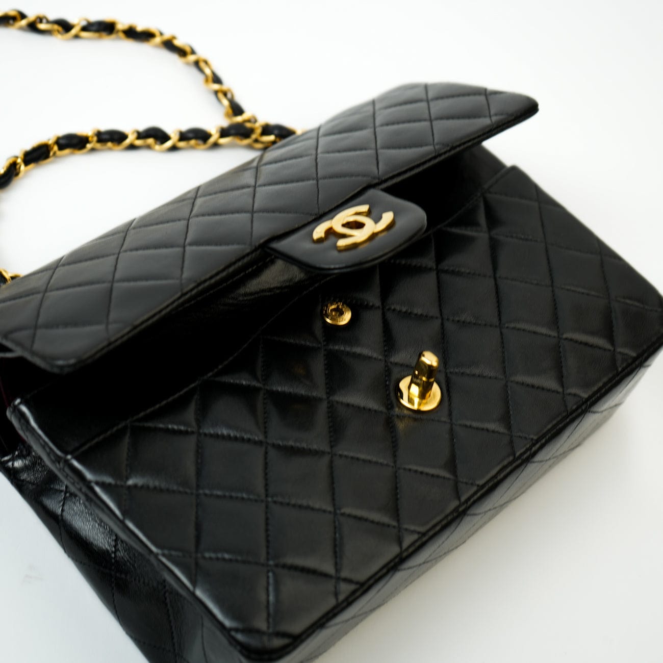 CHANEL Handbag Vintage Black Medium Lambskin Quilted Classic Flap GHW - Redeluxe
