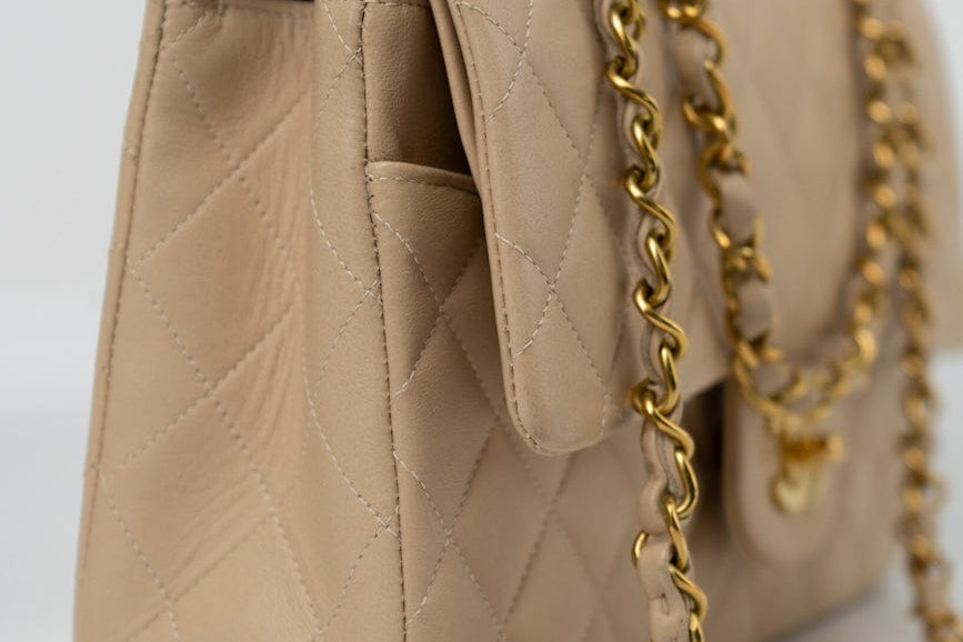 CHANEL Handbag Vintage Light Beige Lambskin Quilted Classic Flap Medium GHW - Redeluxe