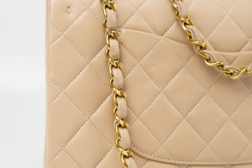 CHANEL Handbag Vintage Light Beige Lambskin Quilted Classic Flap Medium GHW - Redeluxe