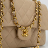 CHANEL Handbag Vintage Light Beige Lambskin Quilted Classic Flap Medium GHW - Redeluxe