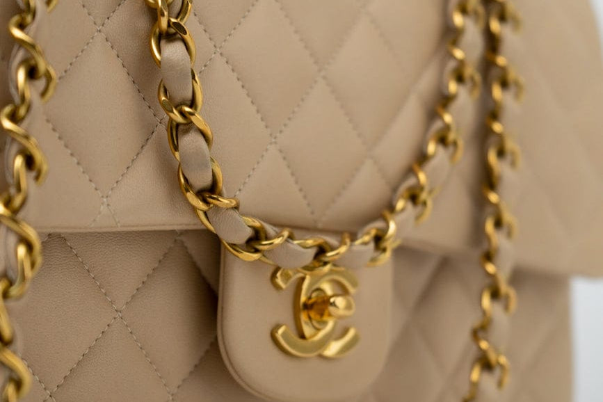 CHANEL Handbag Vintage Light Beige Lambskin Quilted Classic Flap Medium GHW - Redeluxe