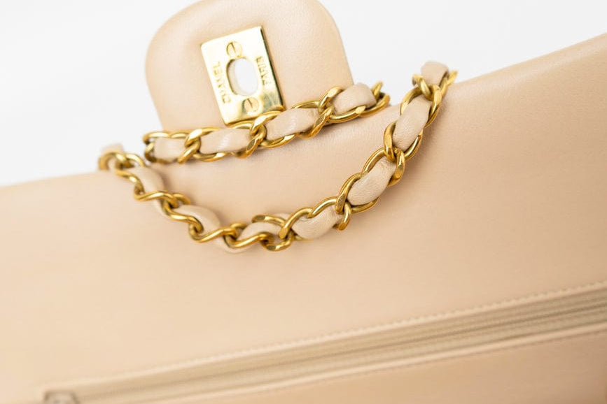 CHANEL Handbag Vintage Light Beige Lambskin Quilted Classic Flap Medium GHW - Redeluxe