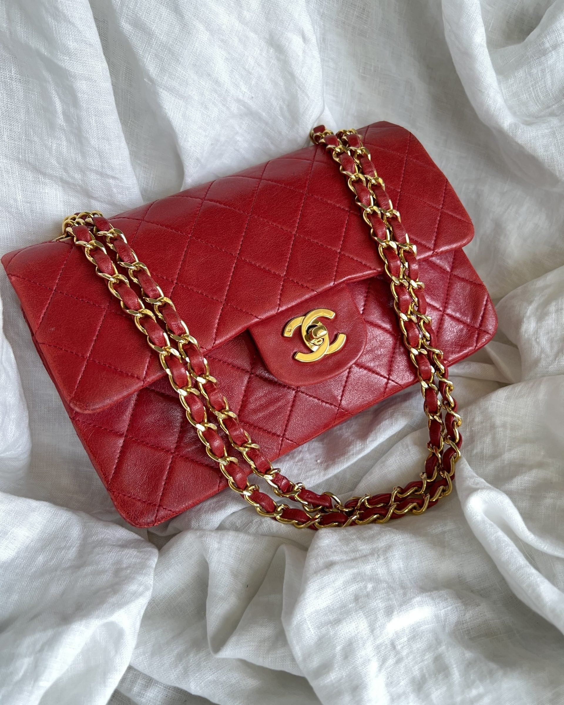 CHANEL Handbag Vintage Red Lambskin Quilted Classic Flap GHW - Redeluxe
