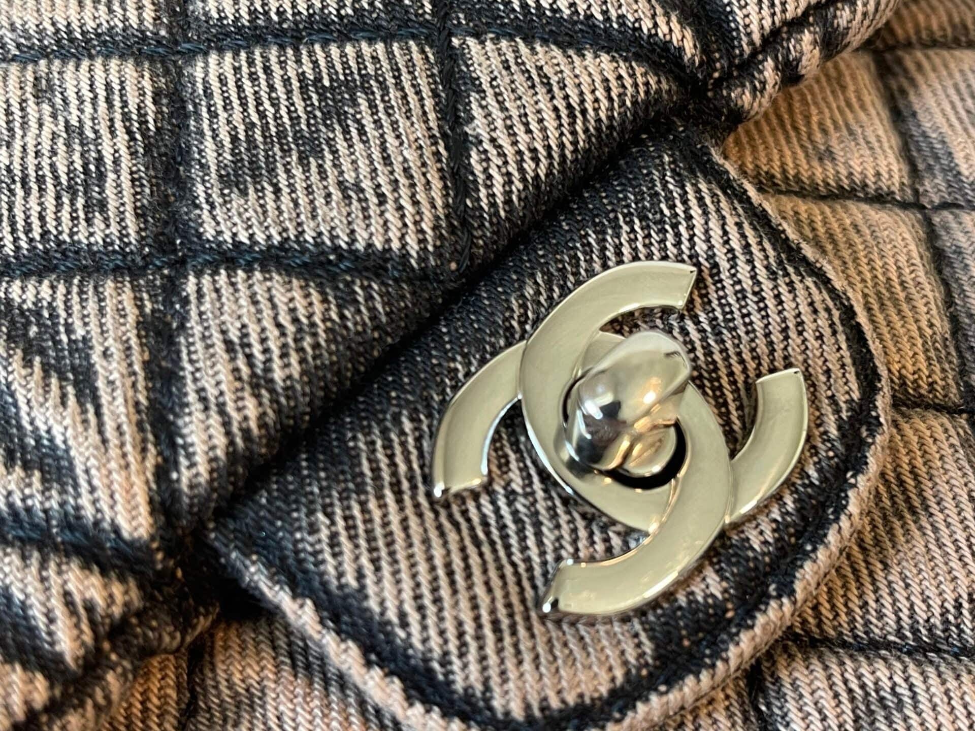 CHANEL Handbag Washed Denim Quilted Small Denimpression Flap Rose Clair Silver Hardware - Redeluxe