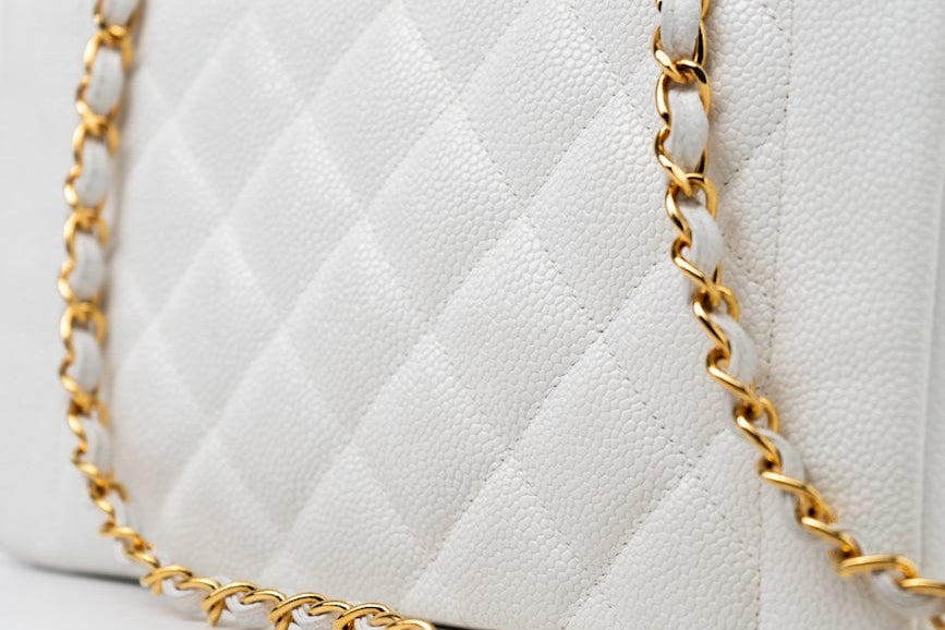 CHANEL Handbag White Vintage White Caviar Quilted Medium Diana Flap GHW - Redeluxe