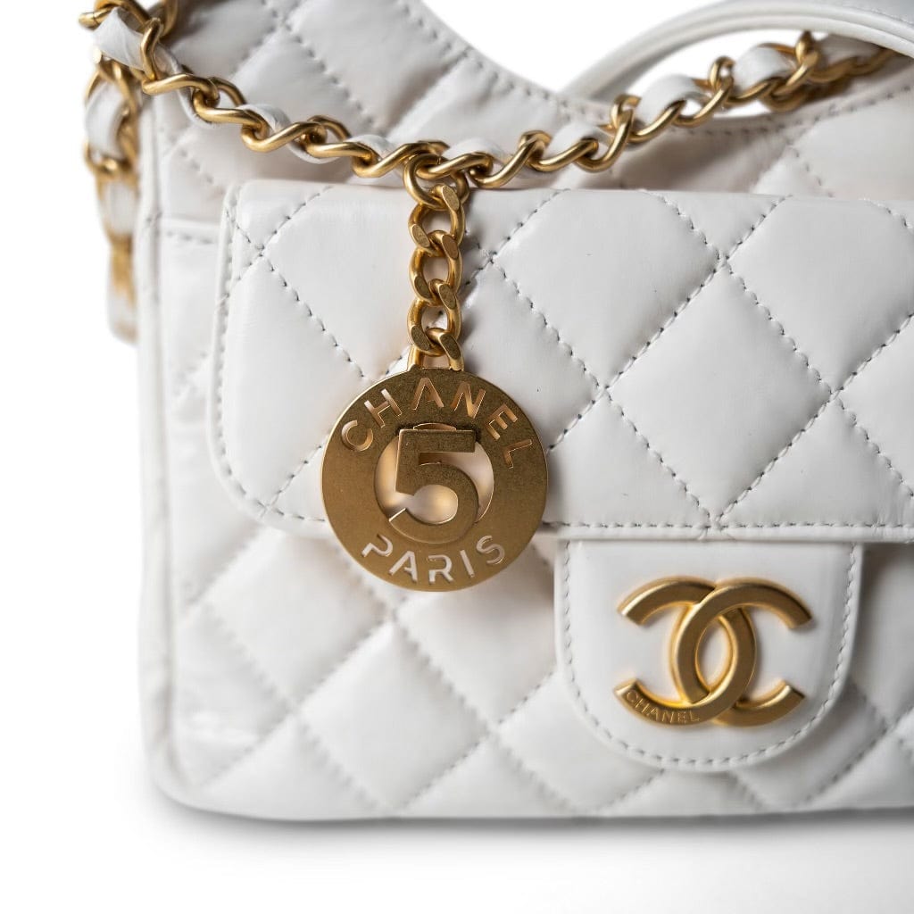 CHANEL Handbag White White Shiny Crumpled Calfskin Hobo Bag Small Aged Gold Hardware - Redeluxe