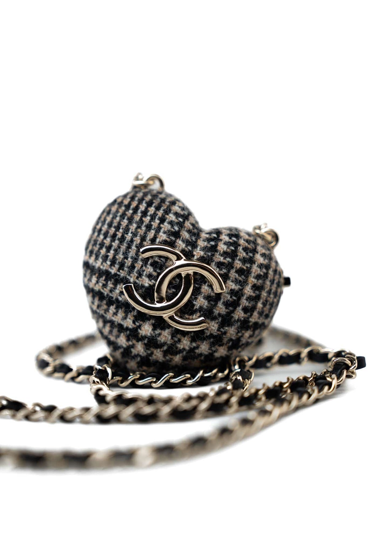 CHANEL Necklace Black Necklace Metal Heart Tweed Lambskin & Resin Gold Black Silver  & Ecru - Redeluxe