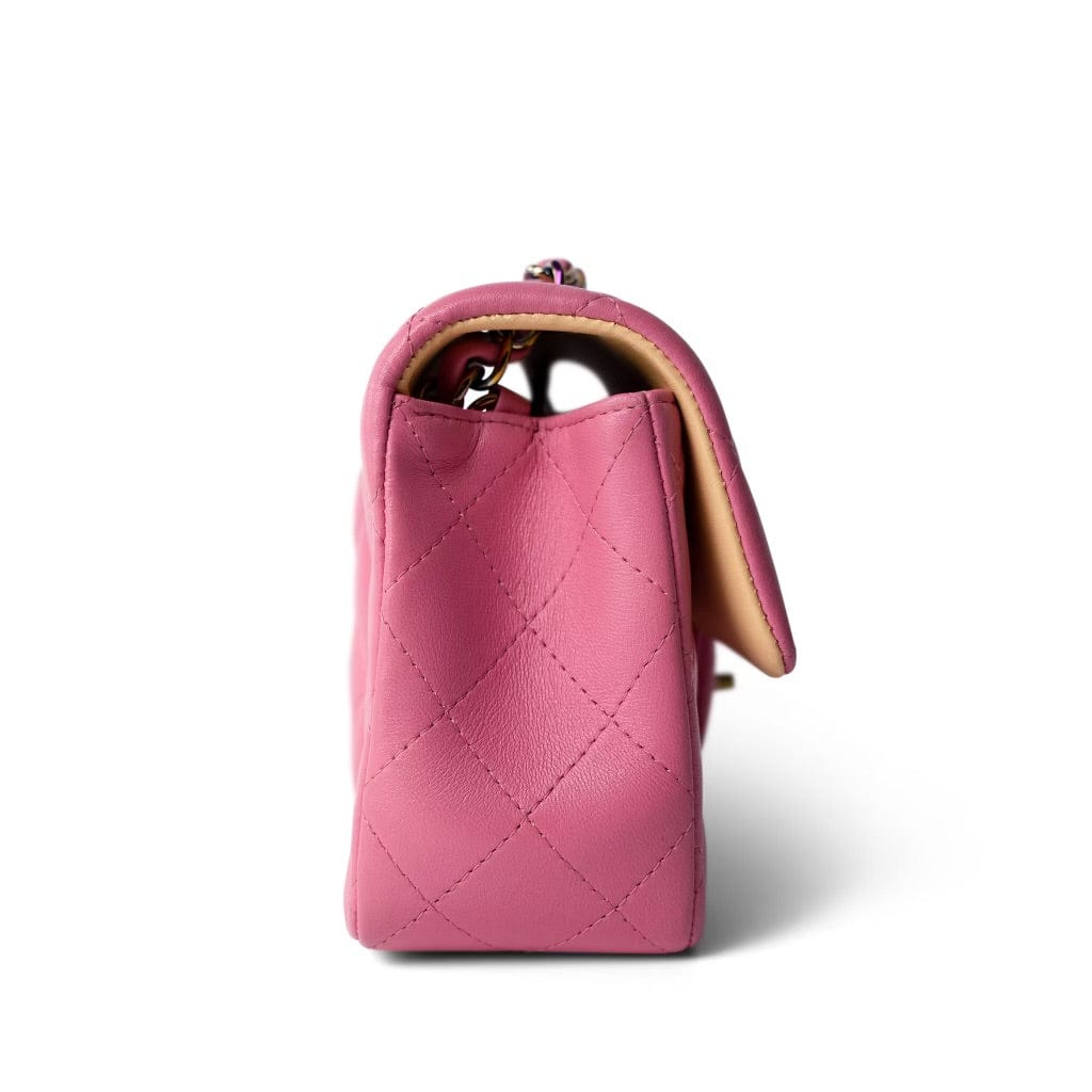 CHANELチャーム花柄ピンク10個セット Chanel Classic Mini Rectangular 21P Pink Quilted Lambskin