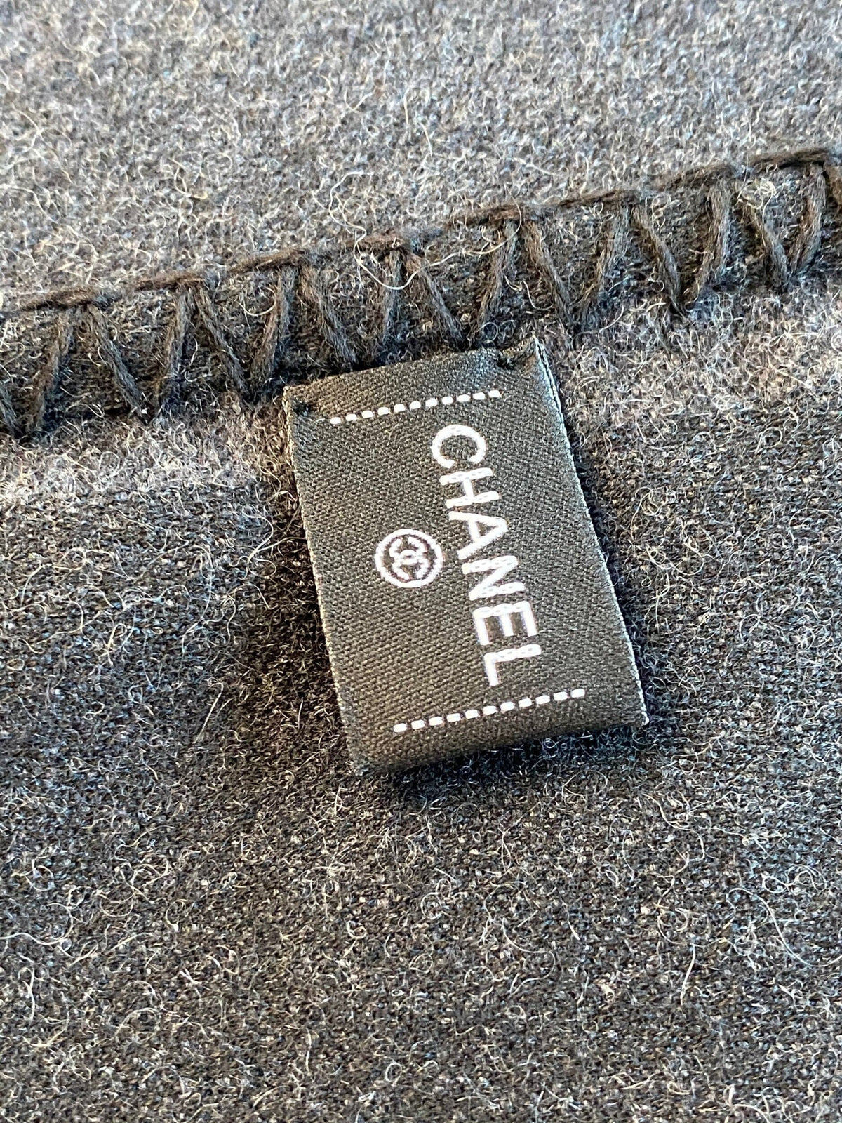 CHANEL Scarf Grey Chanel Cashmere Scarf - Grey - Redeluxe